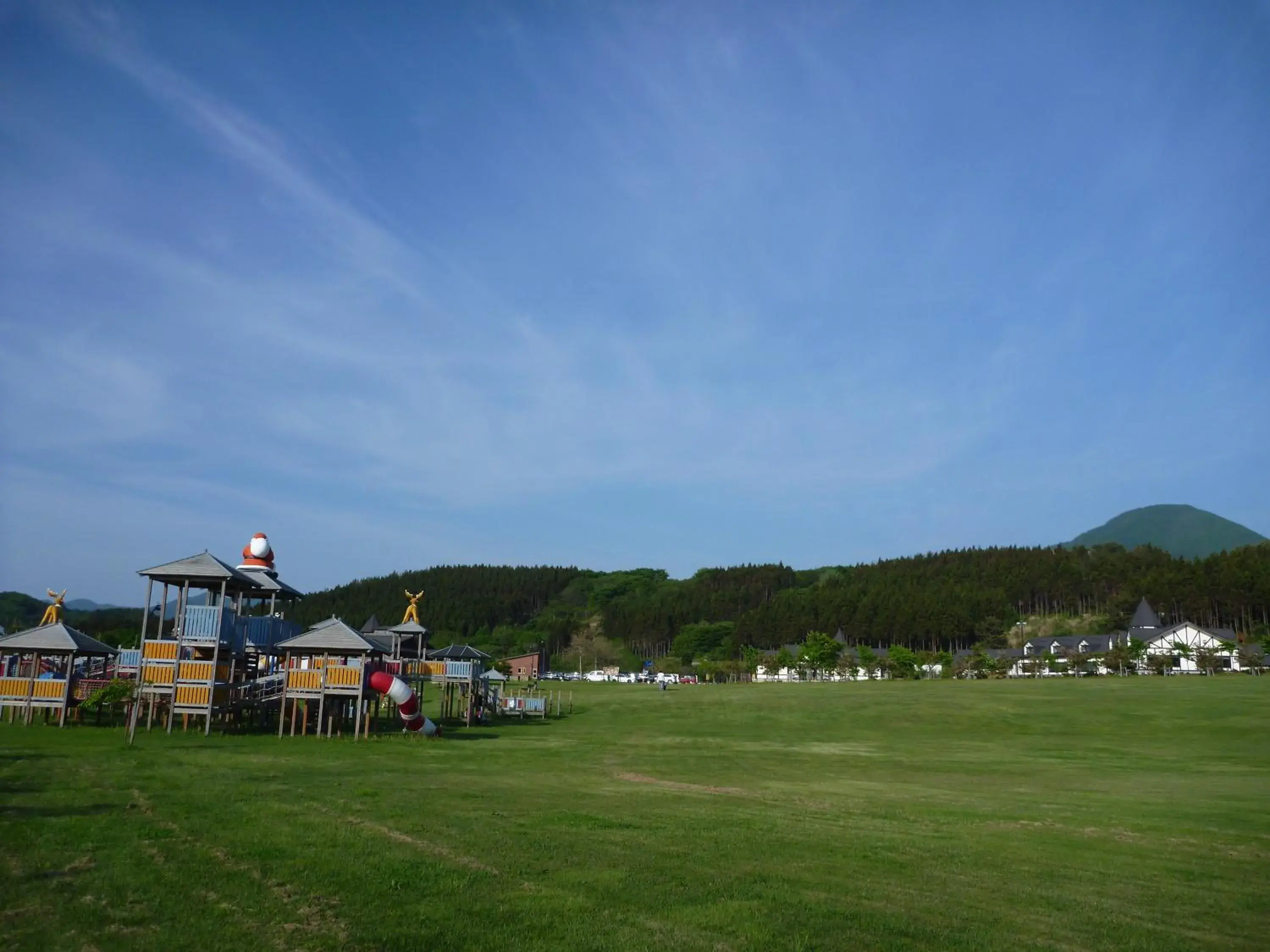 Property building in Awone Shirakami Juniko Property building in Awone Shirakami Juniko