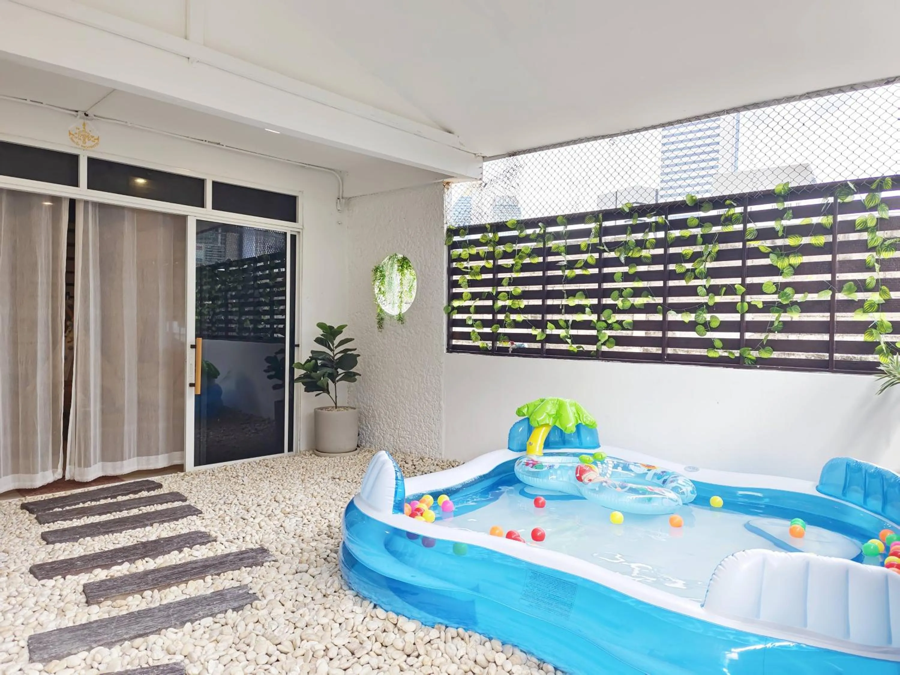 Ratchada Retreat Villa 2