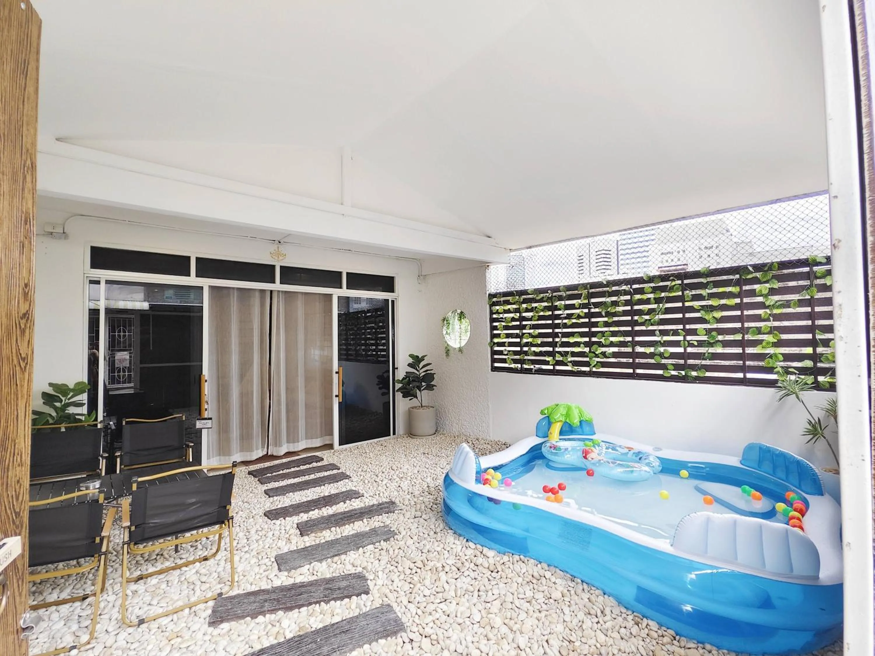 Ratchada Retreat Villa 2