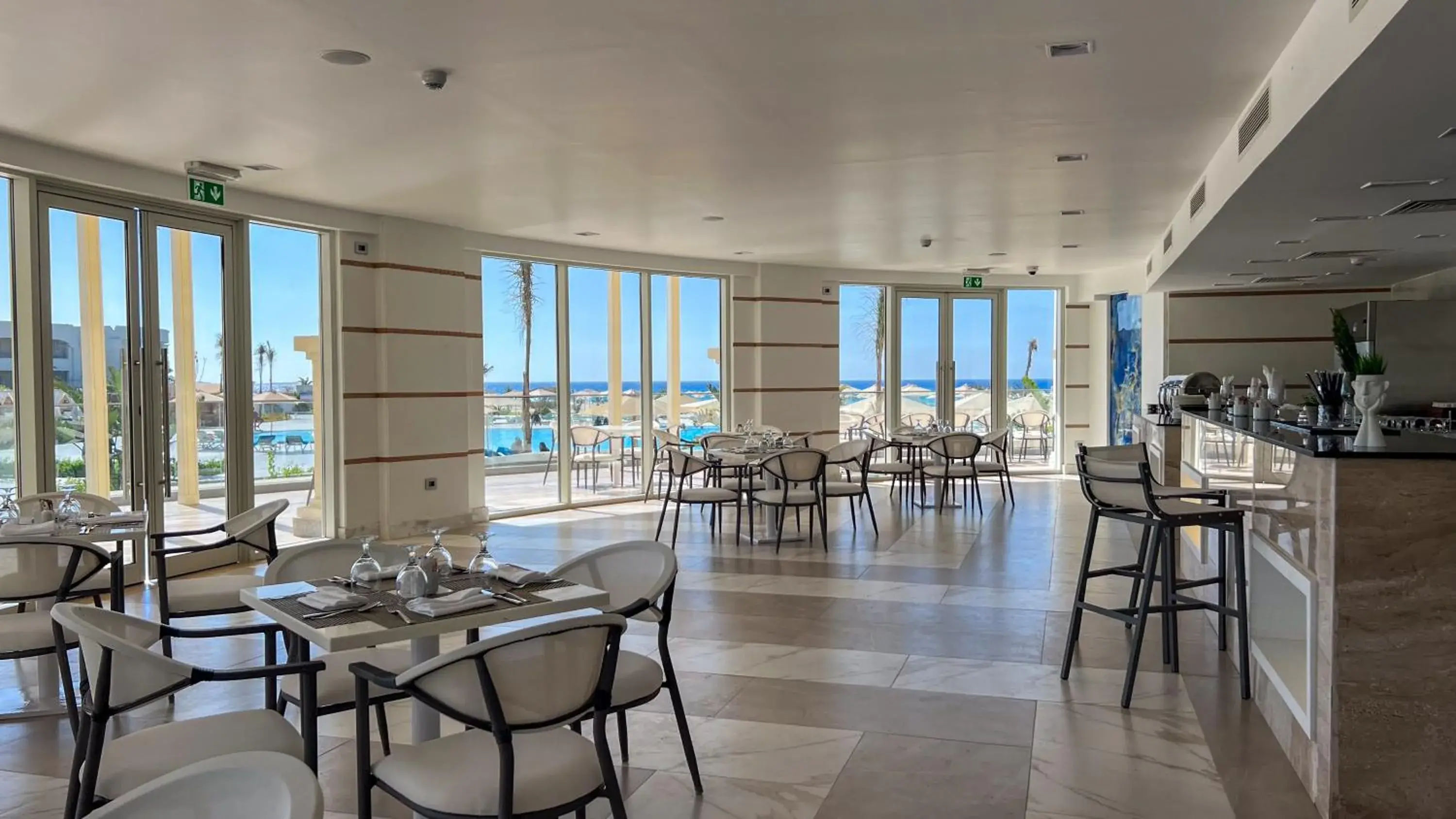 Restaurant/places to eat in Cleopatra Sidi Heneish Restaurant/places to eat in Cleopatra Sidi Heneish