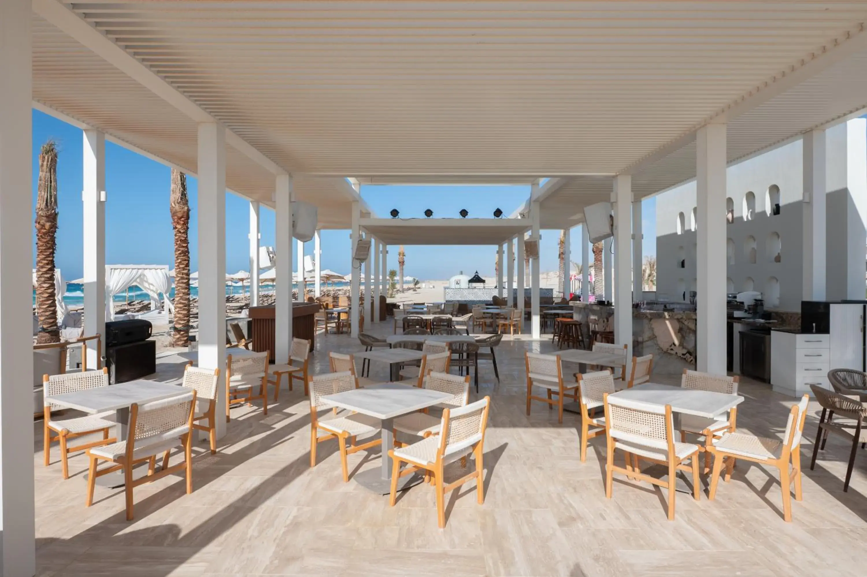 Restaurant/places to eat in Cleopatra Sidi Heneish Restaurant/places to eat in Cleopatra Sidi Heneish