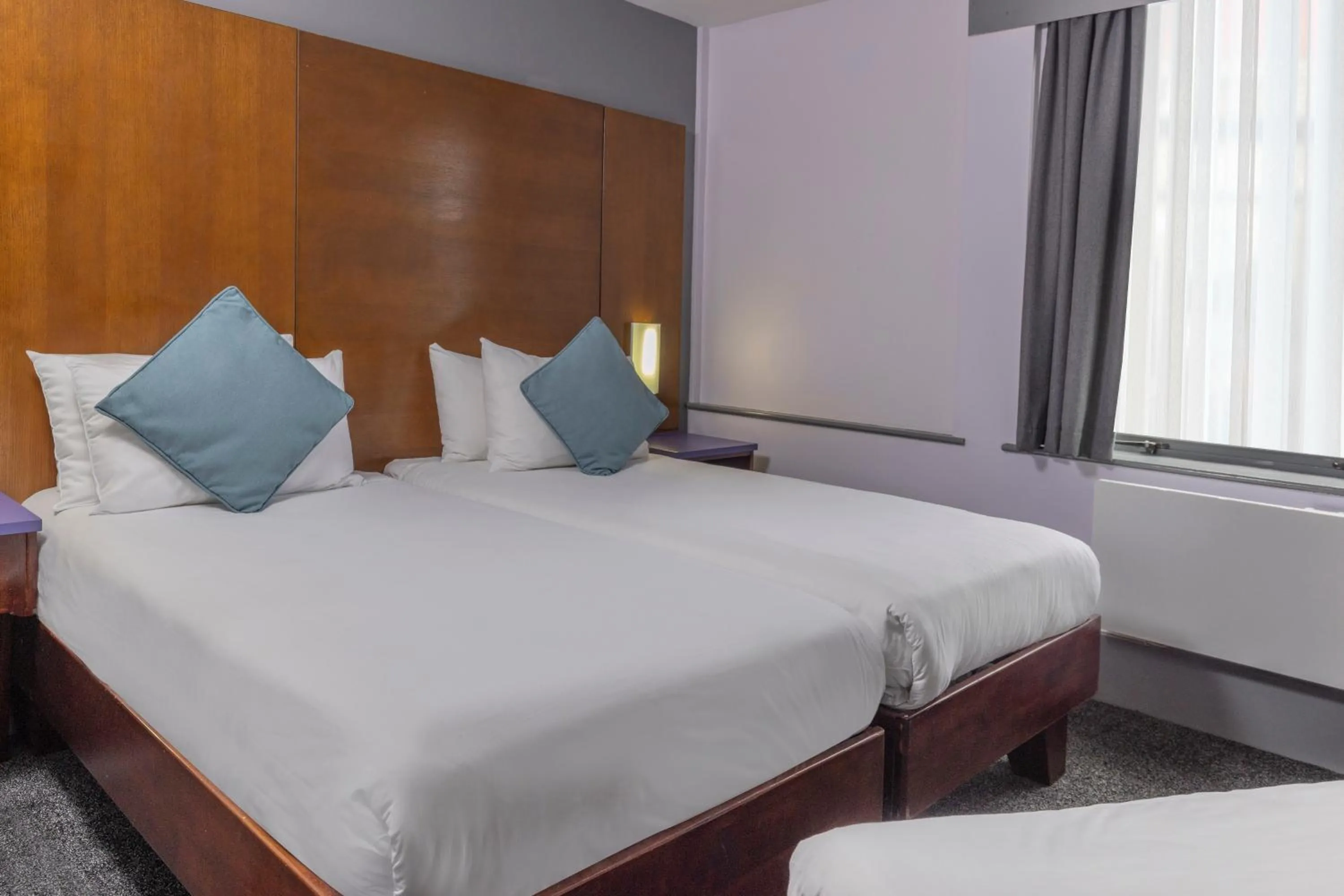 Bed in Best Western Sheffield City Hotel