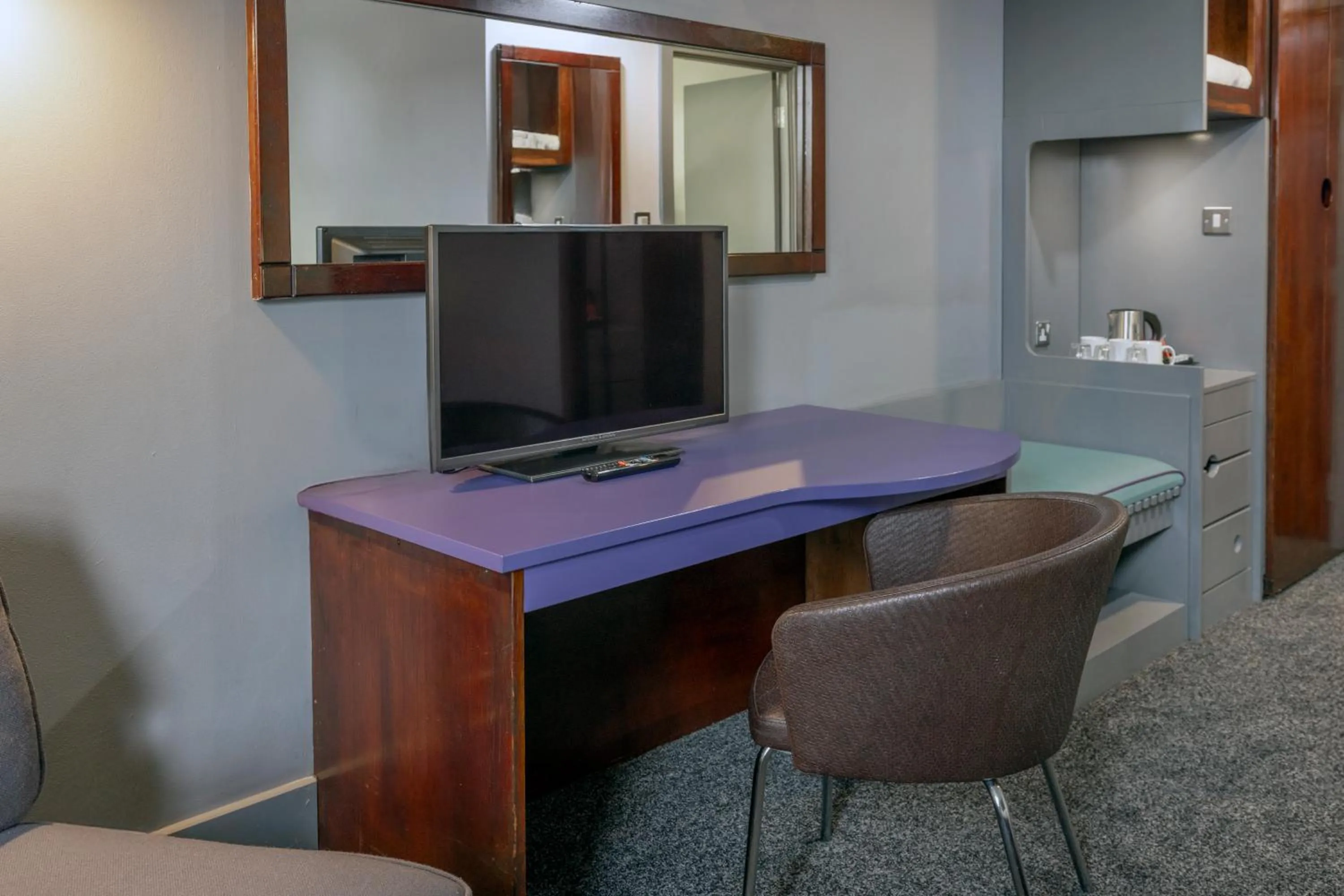 TV and multimedia in Best Western Sheffield City Hotel