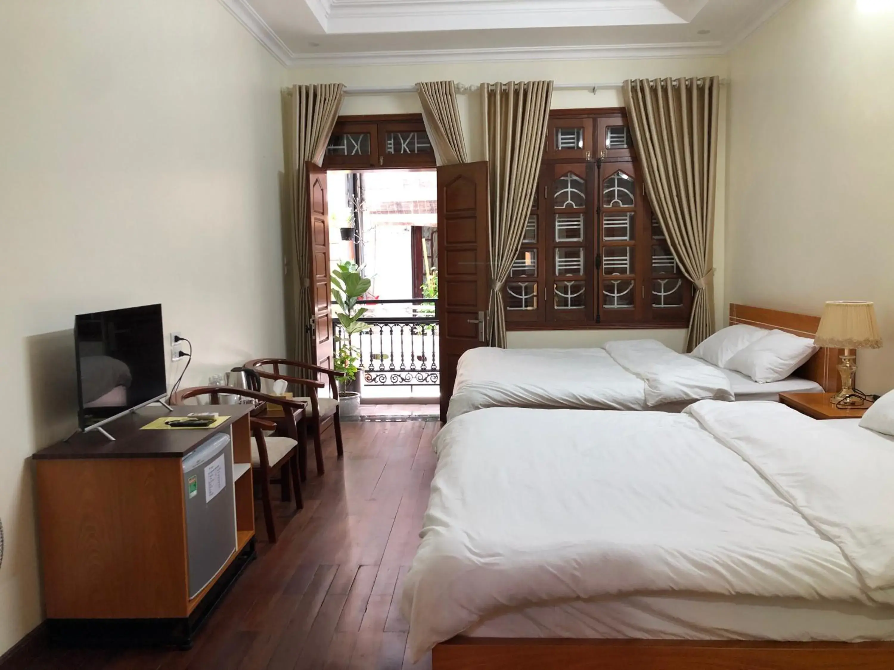 Family Room with Balcony in Maya Homestay Family Room with Balcony in Maya Homestay