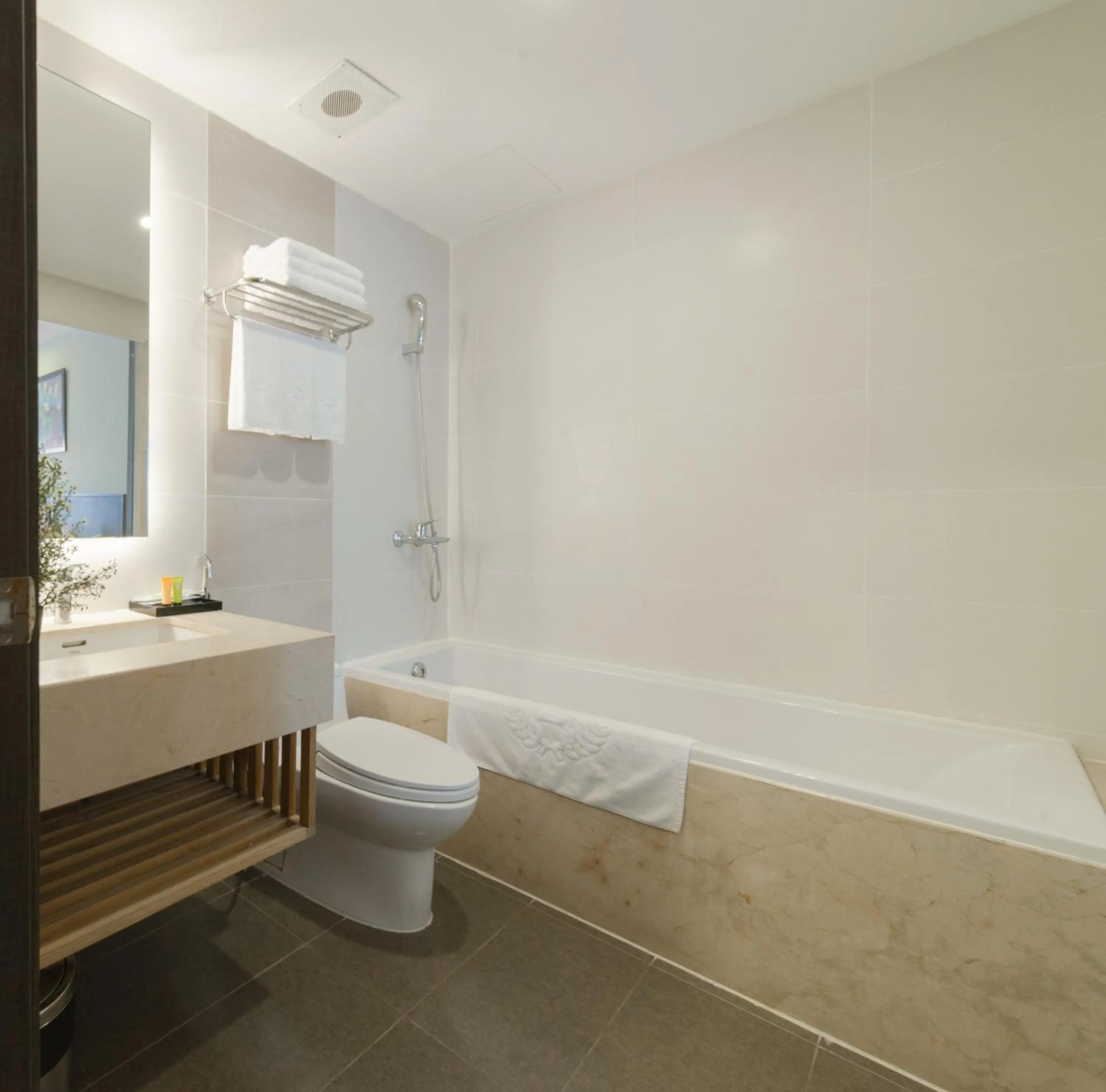 Bathroom in BN Boutique Nha Trang Beach