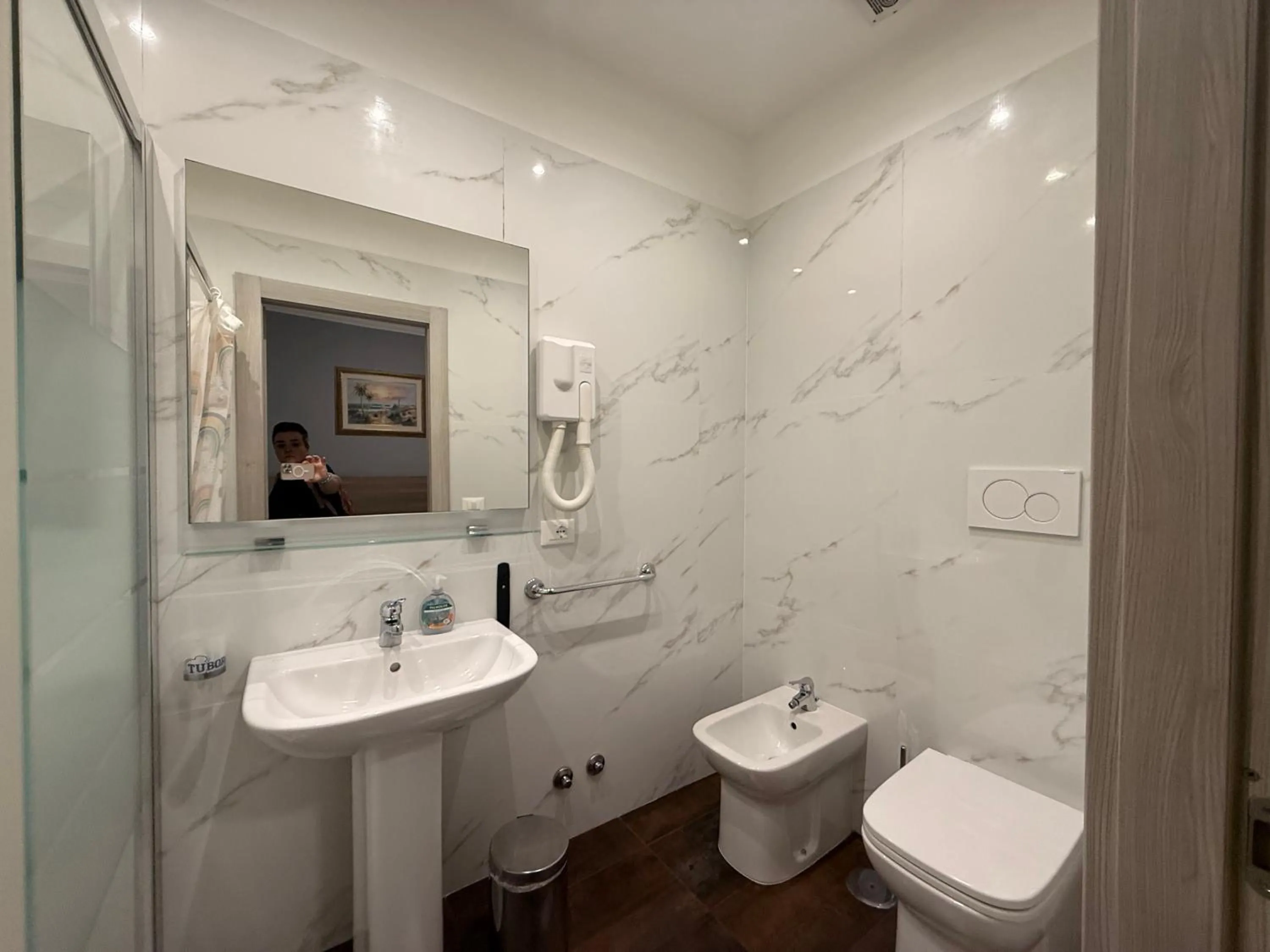 Shower in Accommodation Corallo