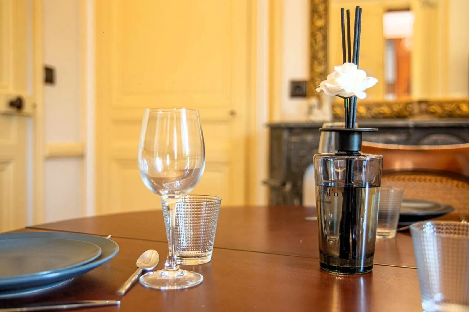 Kitchen or kitchenette in La Villa Bligny