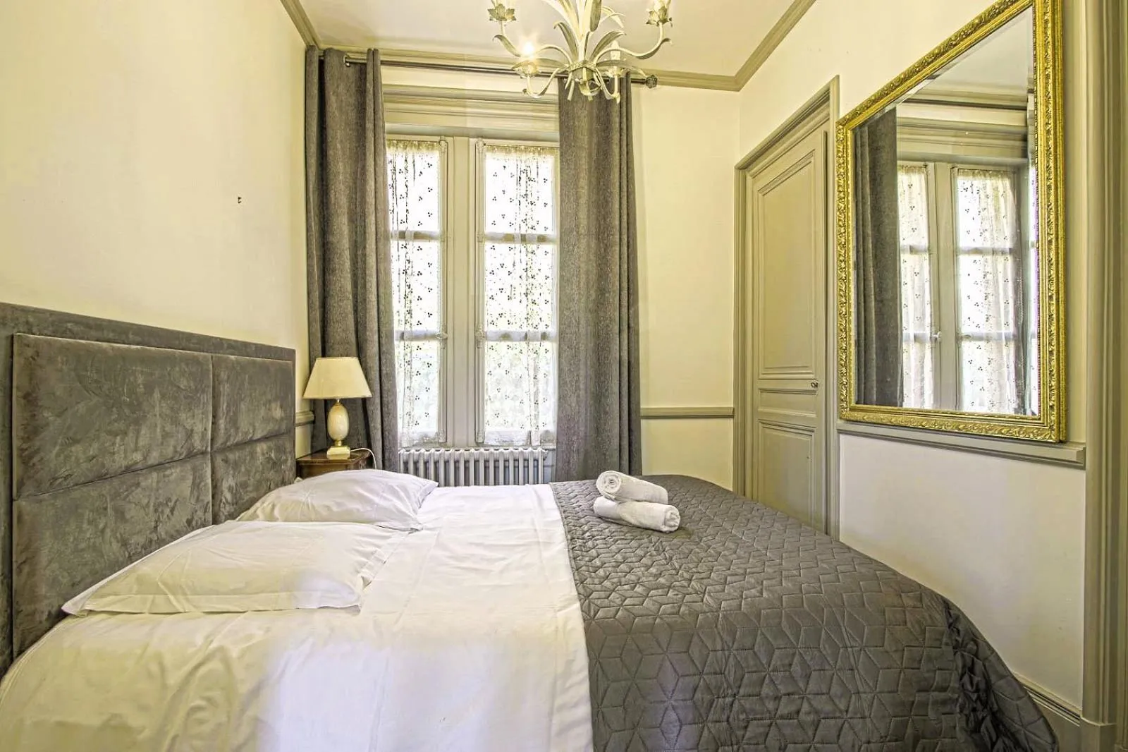 Bed in La Villa Bligny