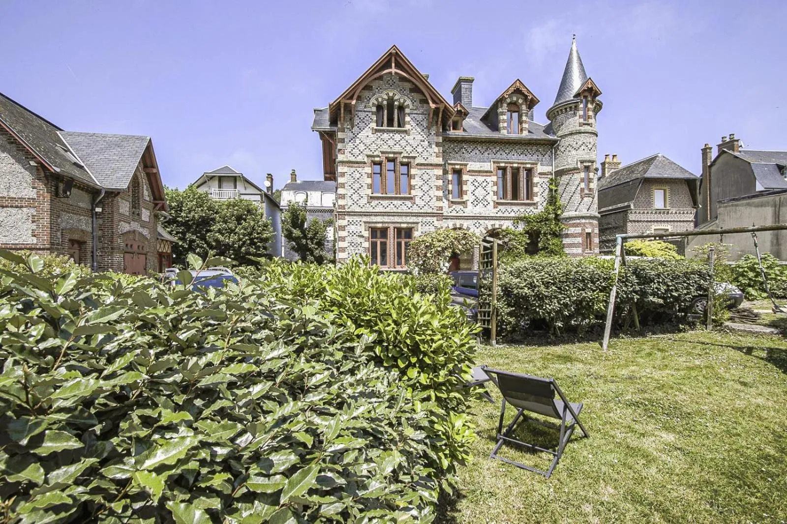 Garden view in La Villa Bligny