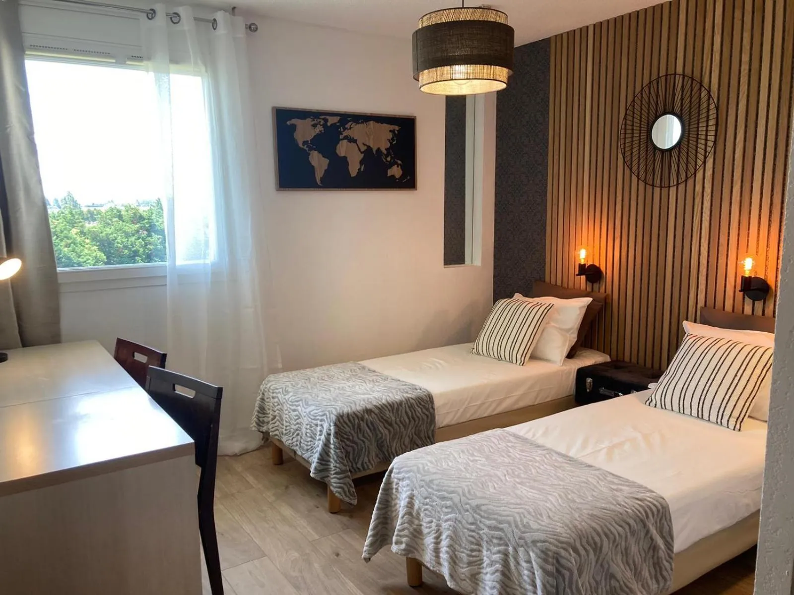 Bed in Appart'Hotel - Gare TGV - Courtine - Confluence - 407