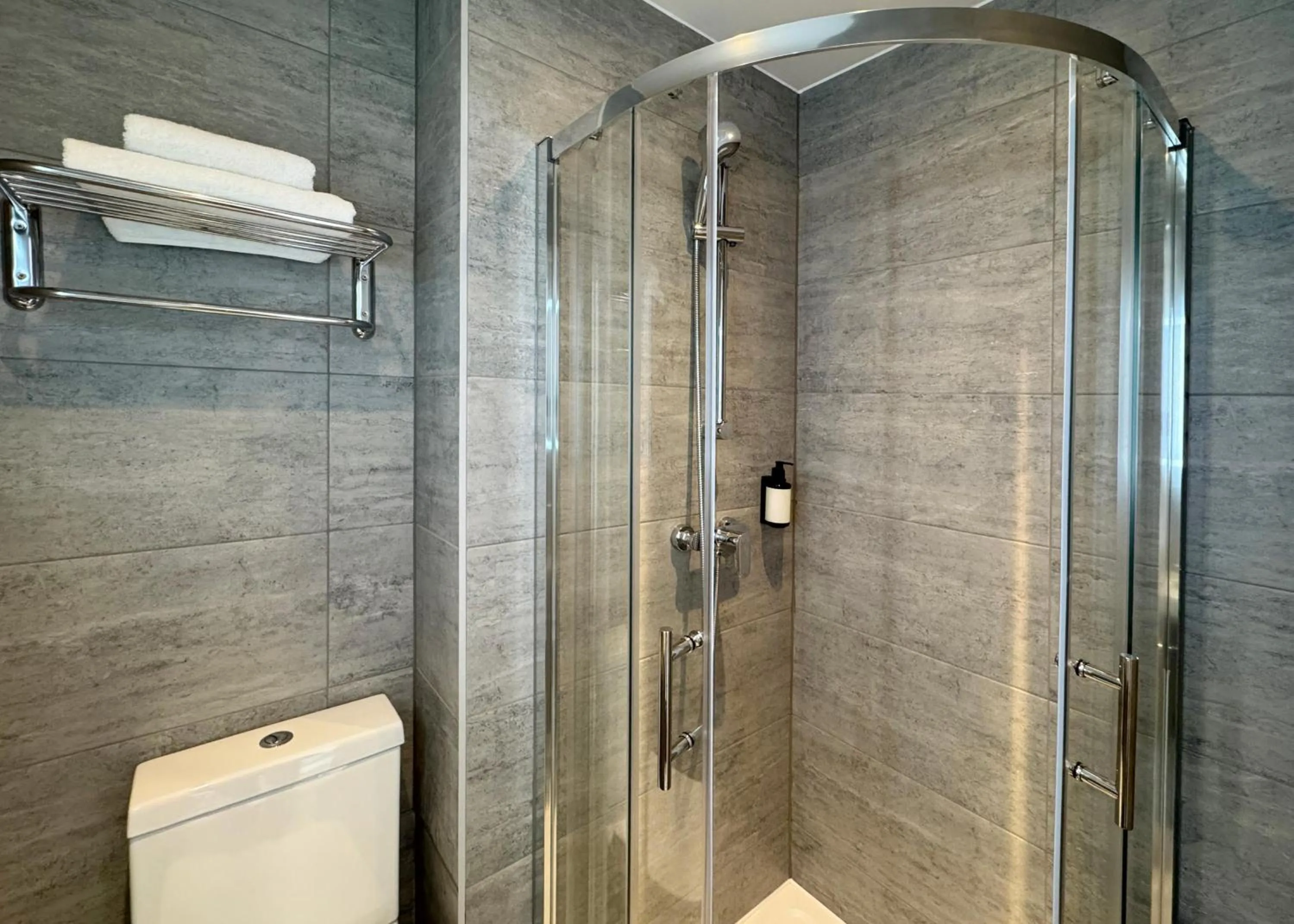 Shower in Berjaya Eden Park London Hotel