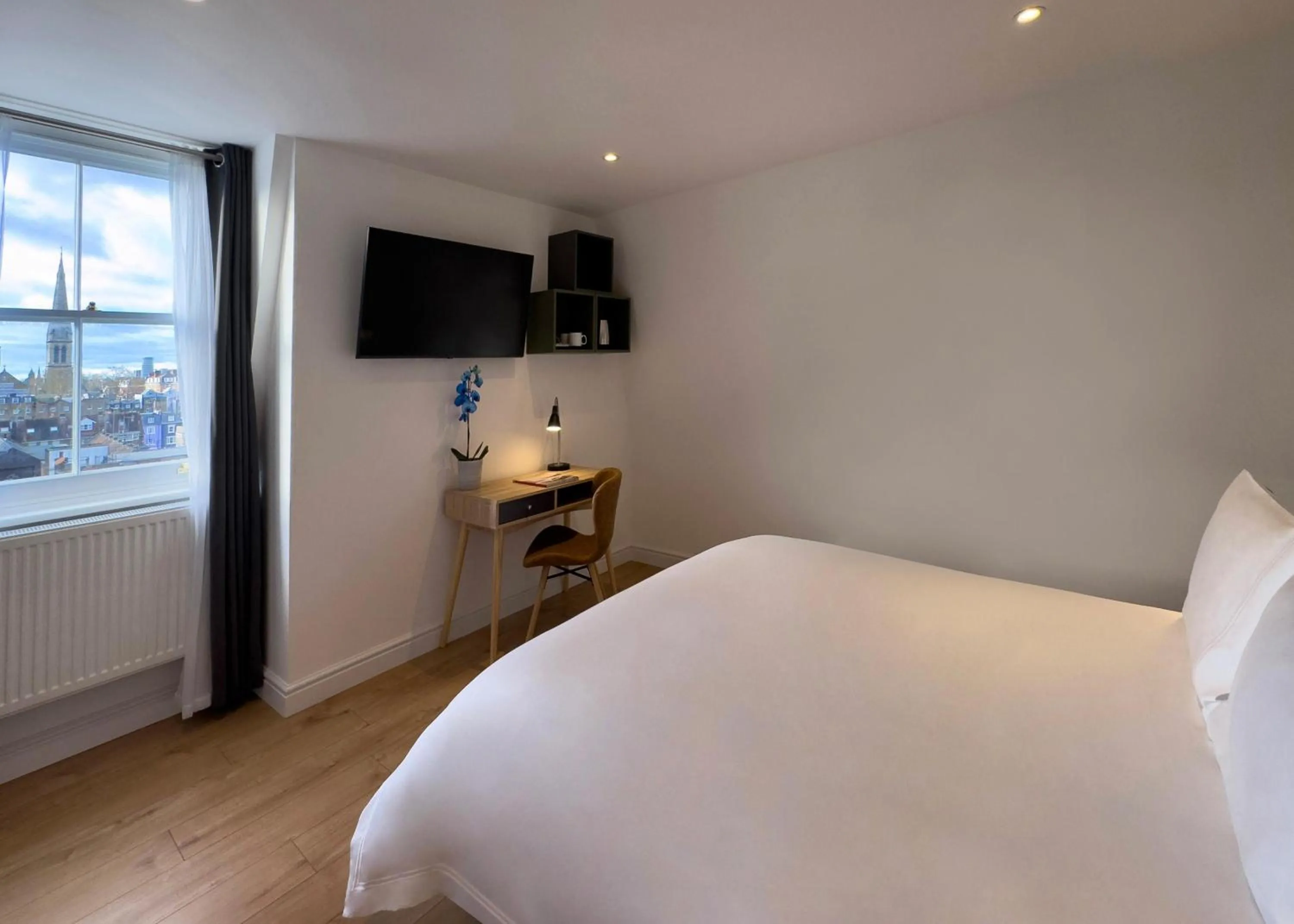 Bed in Berjaya Eden Park London Hotel