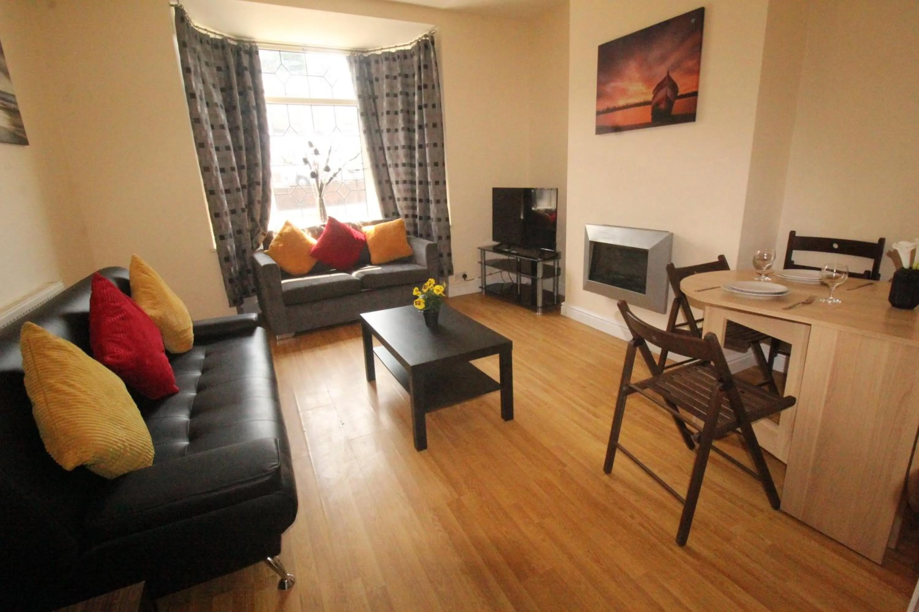 Lundwood House Barnsley by Smart Corporate Stays