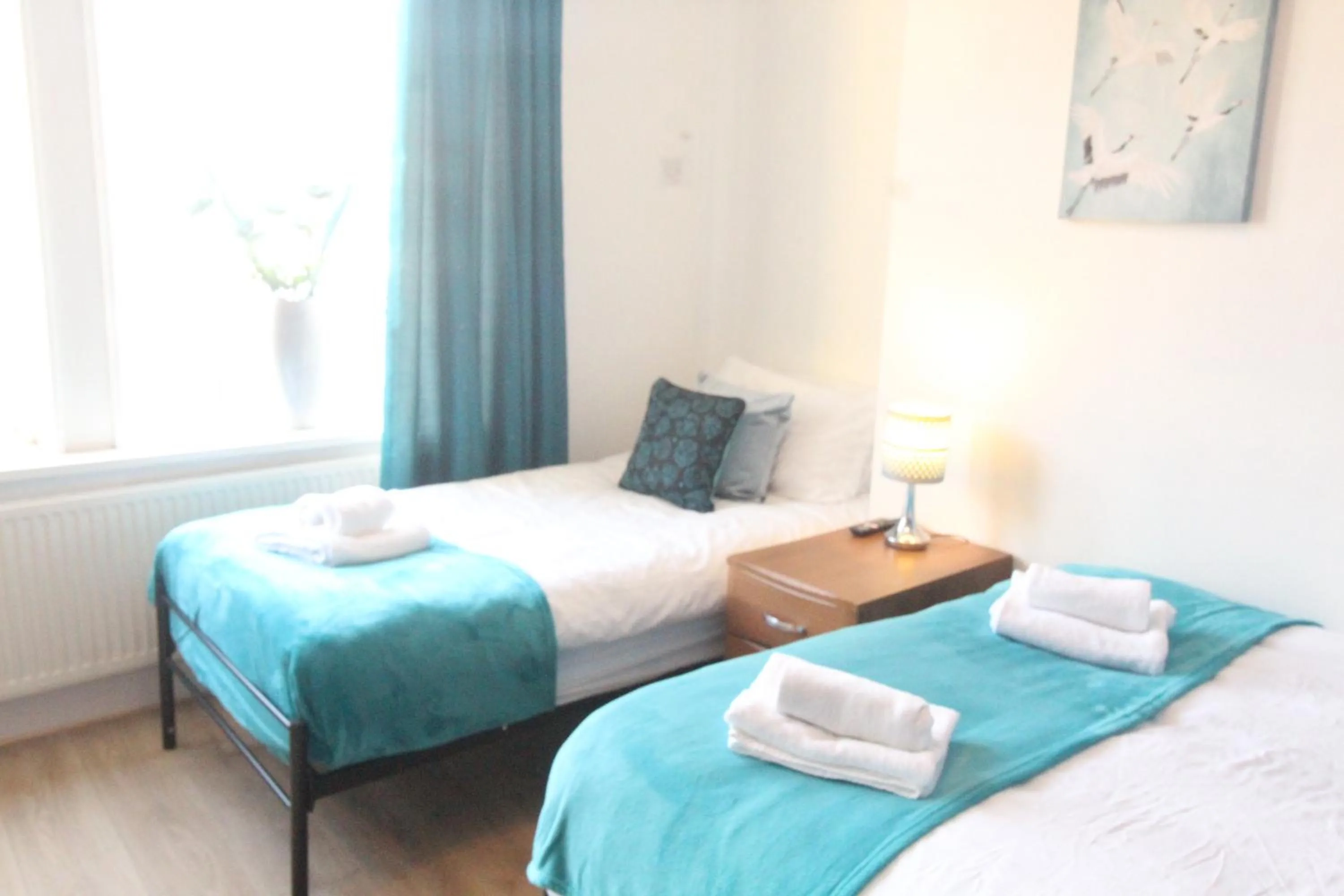 Lundwood House Barnsley by Smart Corporate Stays