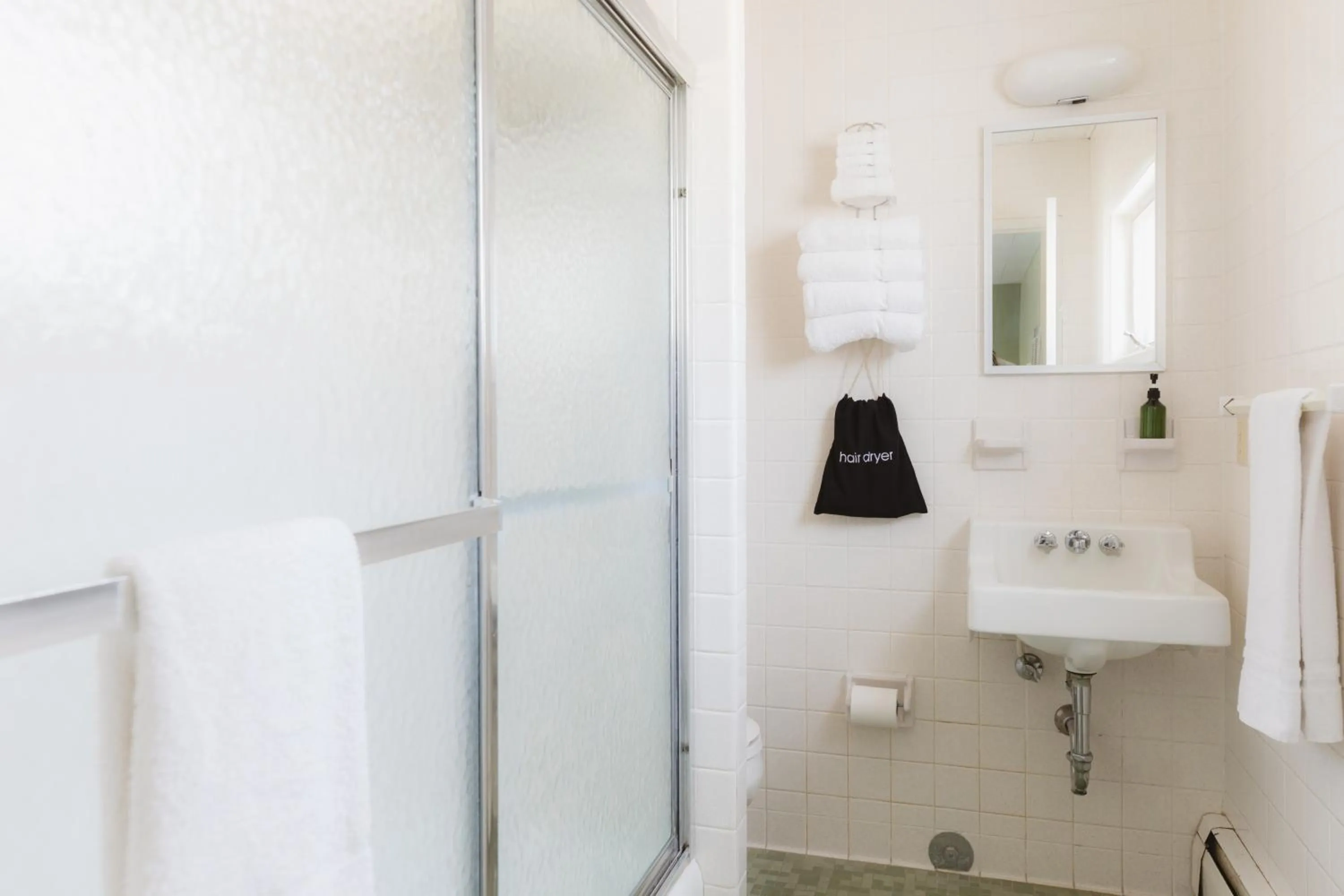 Shower in Motel Bear Lake