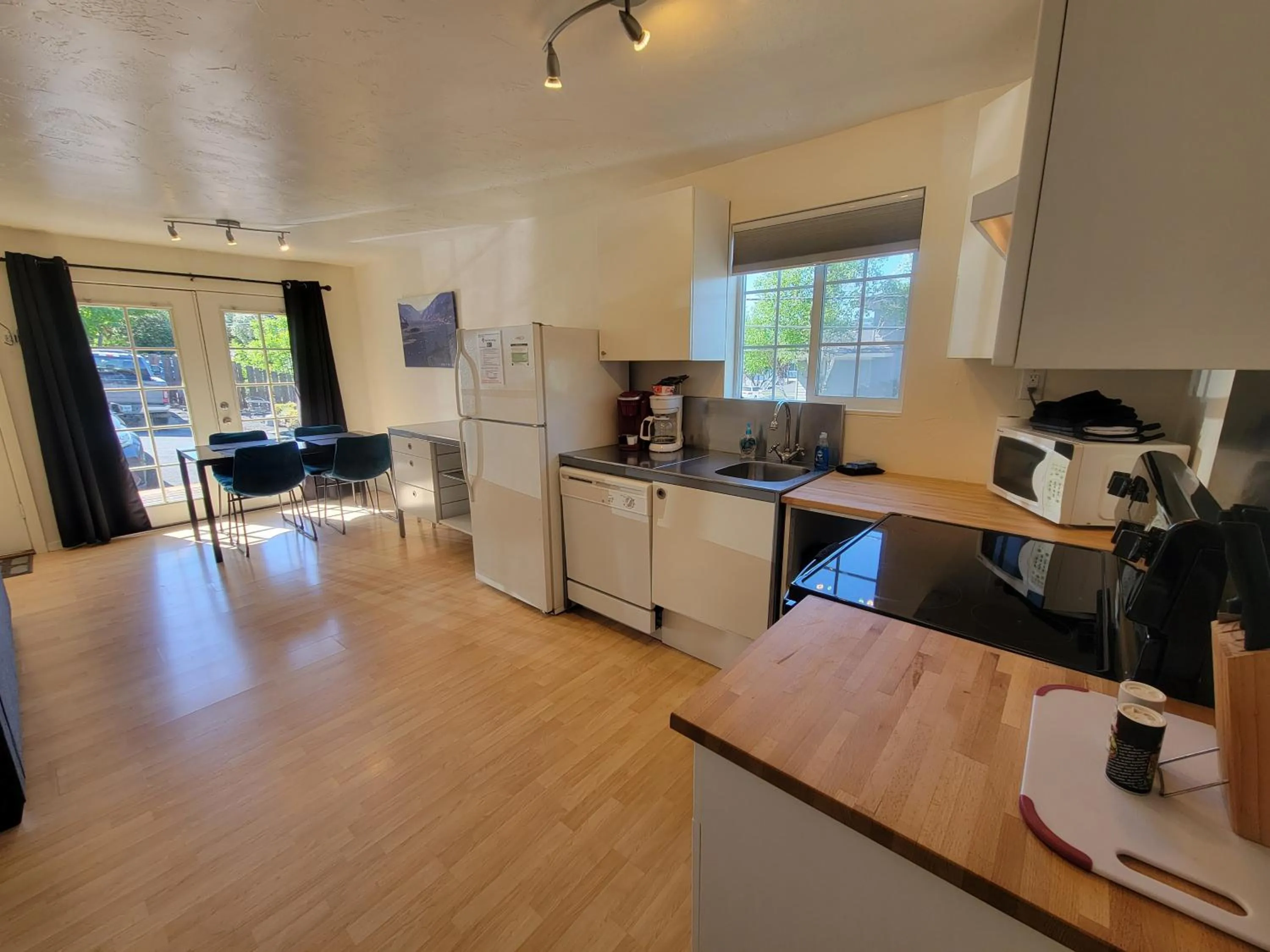 Hood River Suites Extended Stay Apartment Hotel