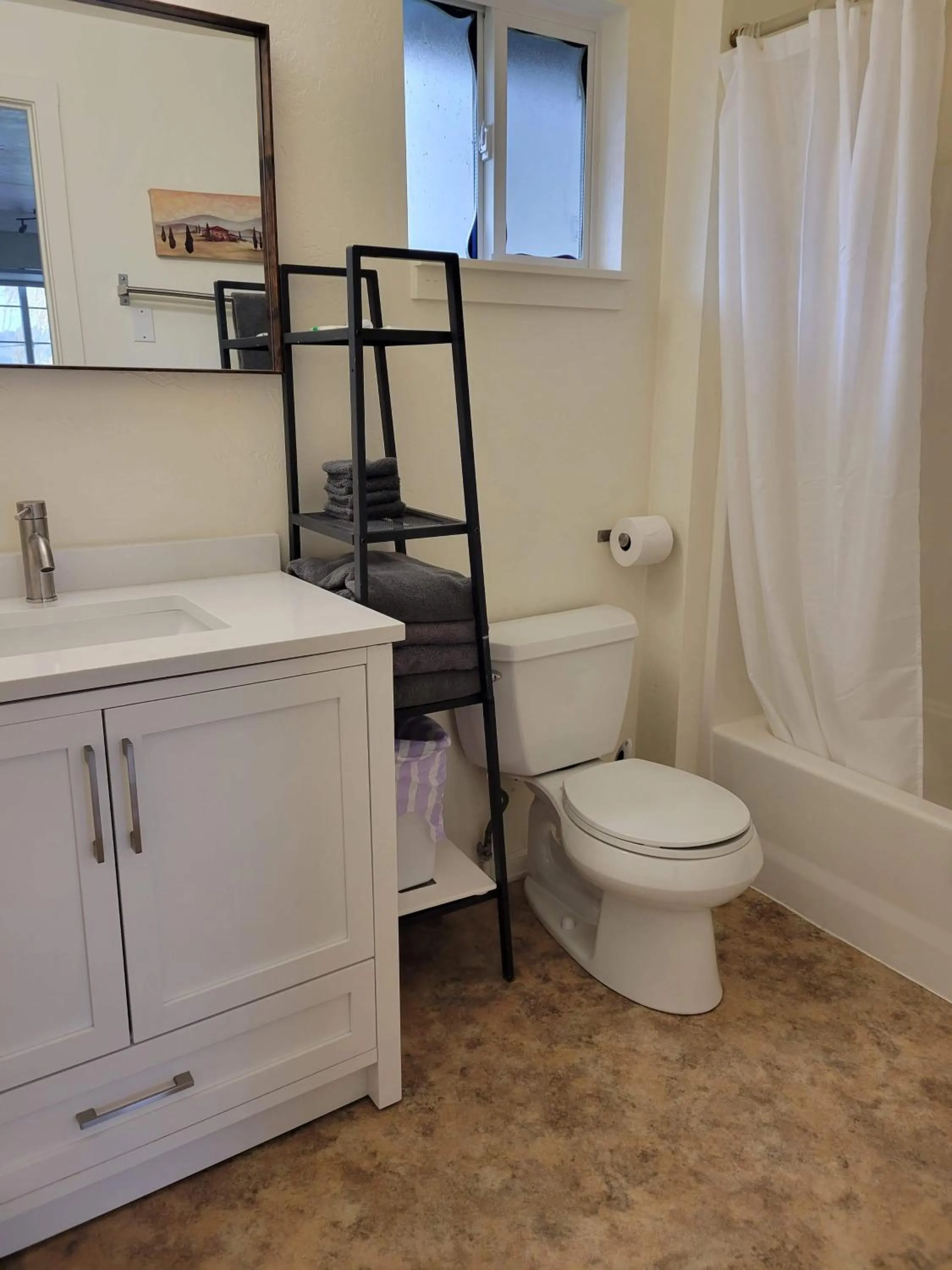 Hood River Suites Extended Stay Apartment Hotel