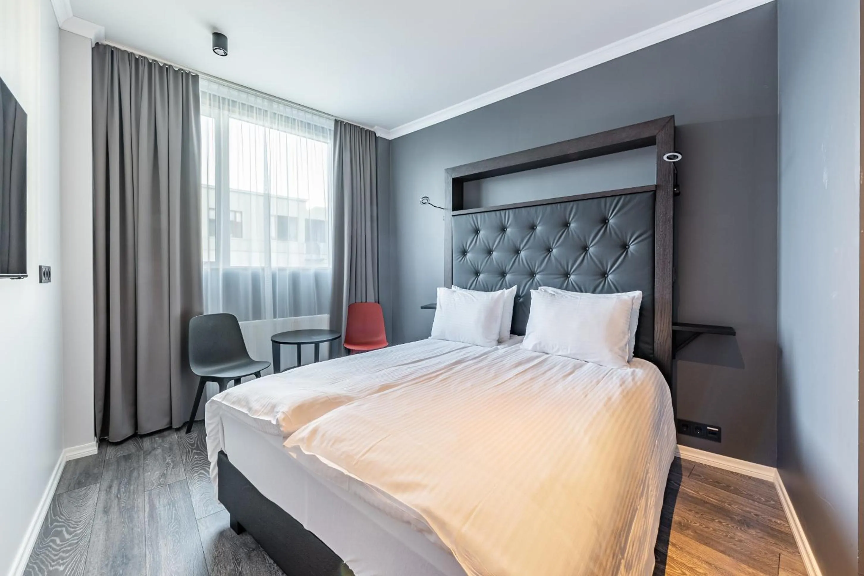 Bedroom, Bed in Hotel Aska