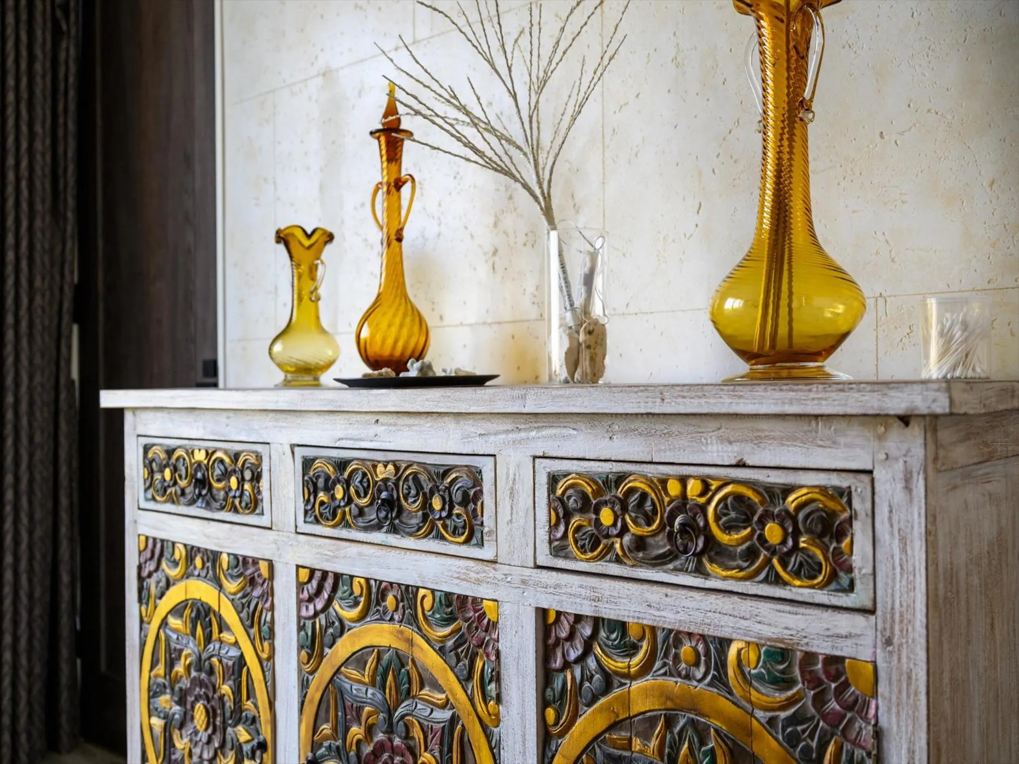 Decorative detail in abundance okinawa