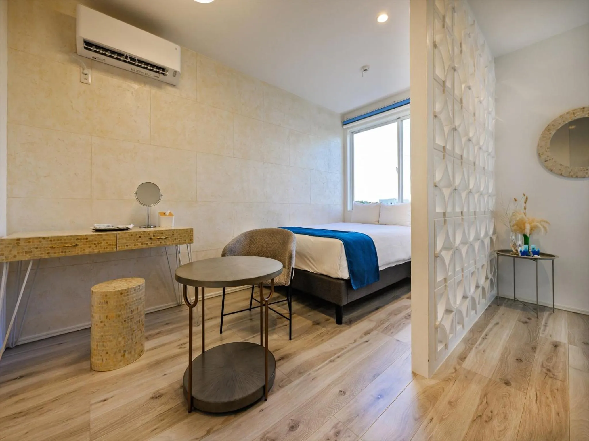 Living room, Bed in abundance okinawa