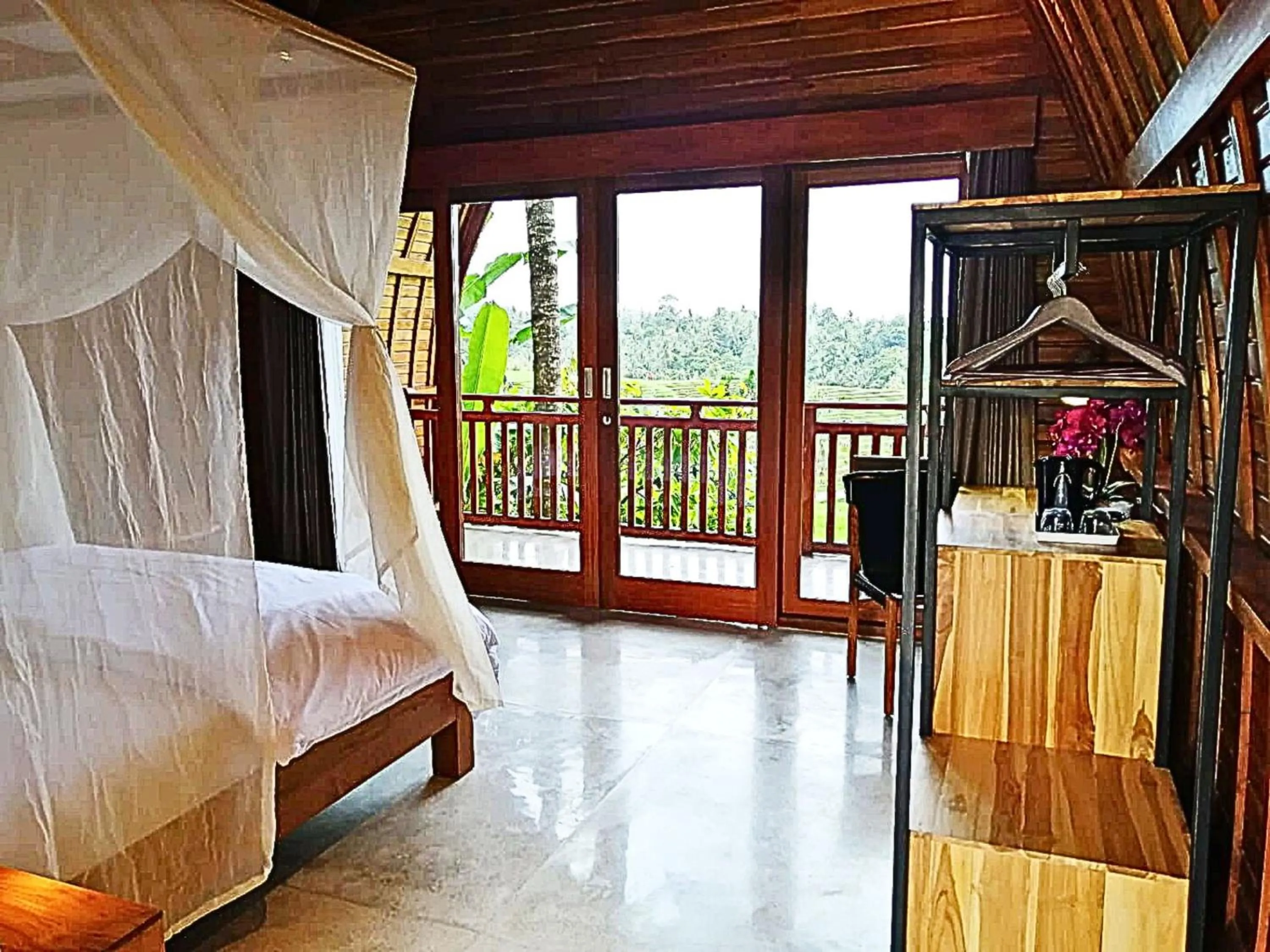 Bed in Antagana Retreat