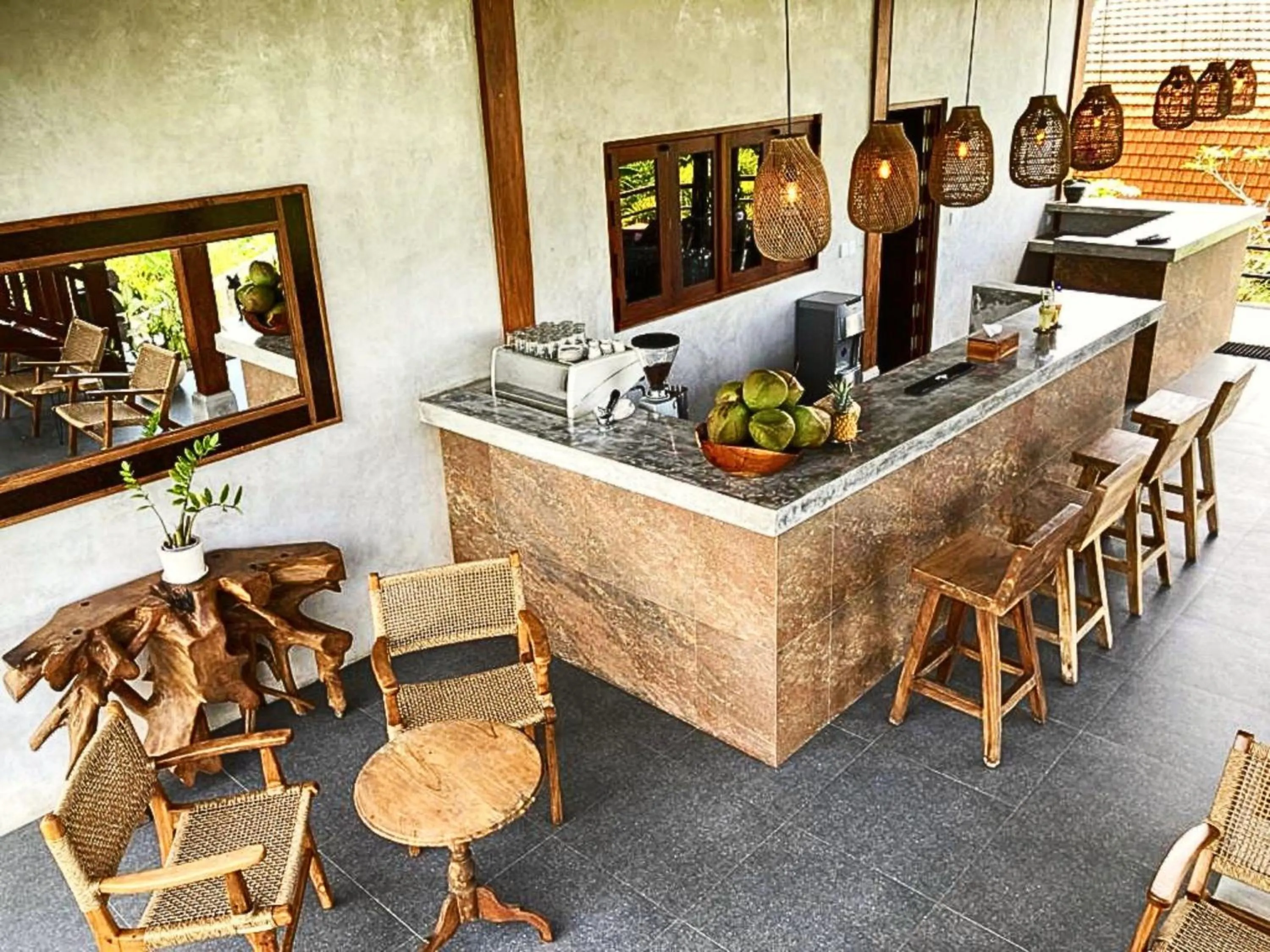 Restaurant/places to eat in Antagana Retreat