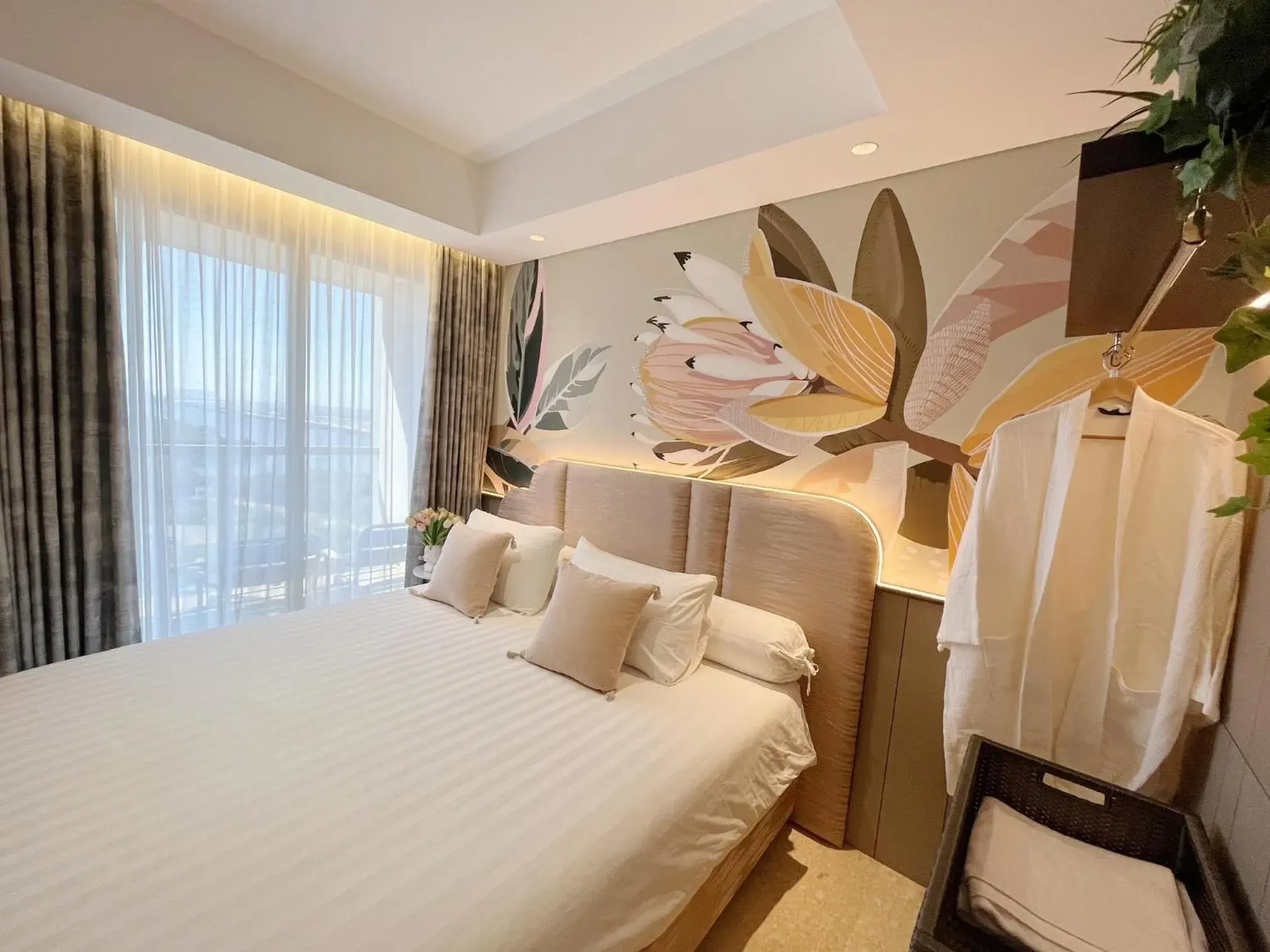 Gold Coast Sea View Apartments by Rentrooms Gold Coast Sea View Apartments by Rentrooms