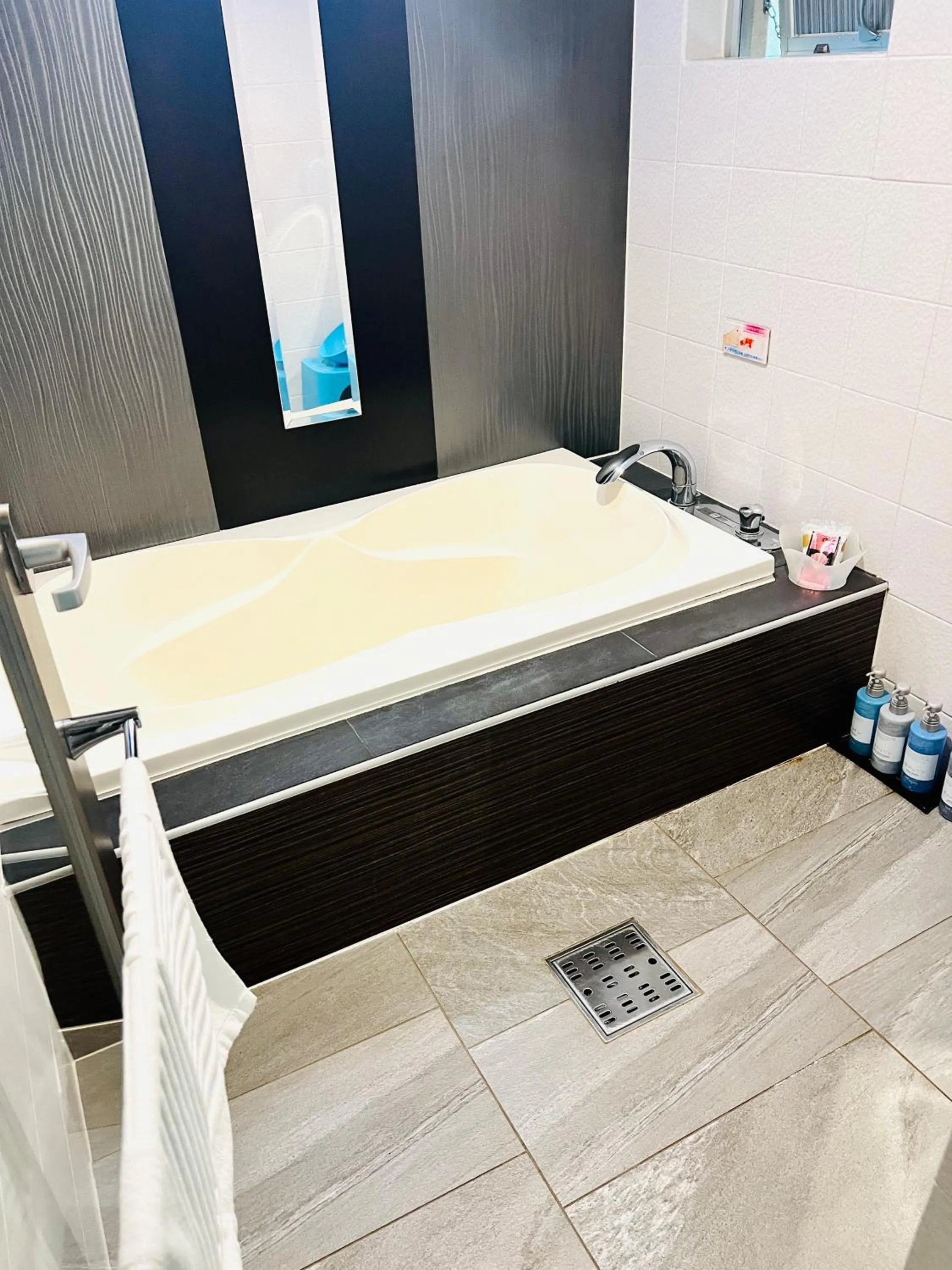 Bath in Asokono Hotel