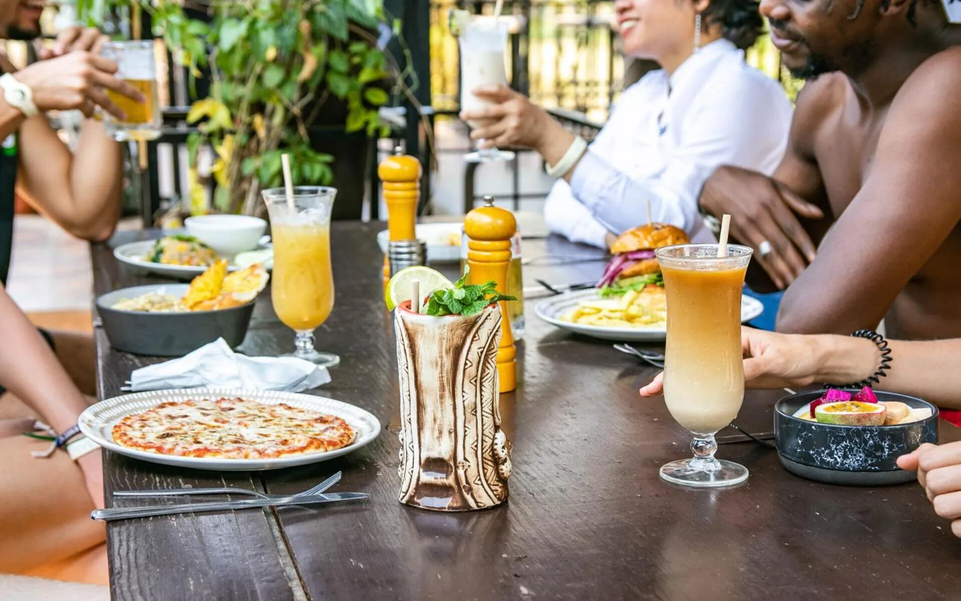 Restaurant/places to eat in Mad Monkey Vang Vieng