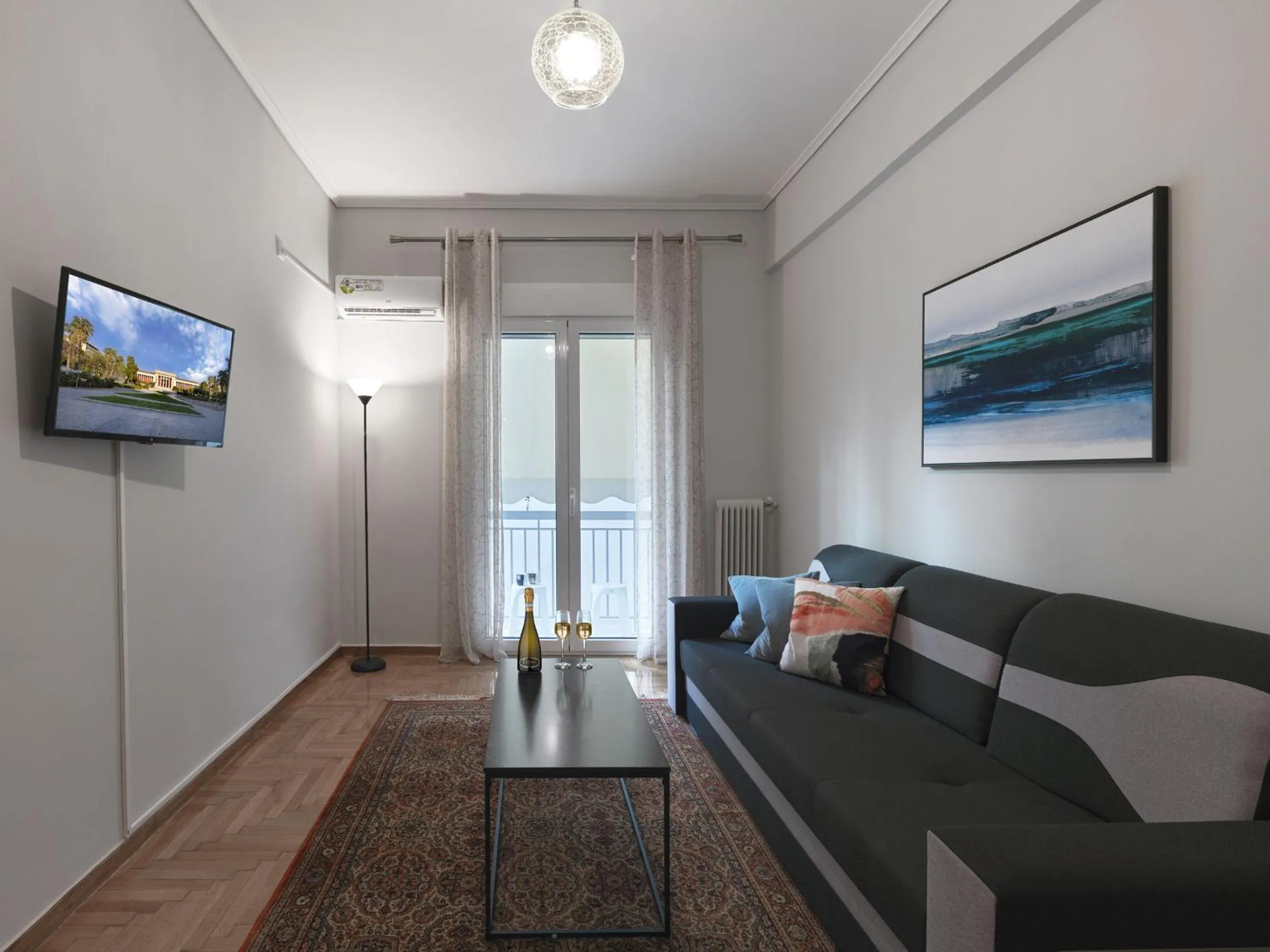Comfortable apartment next to Museum and park