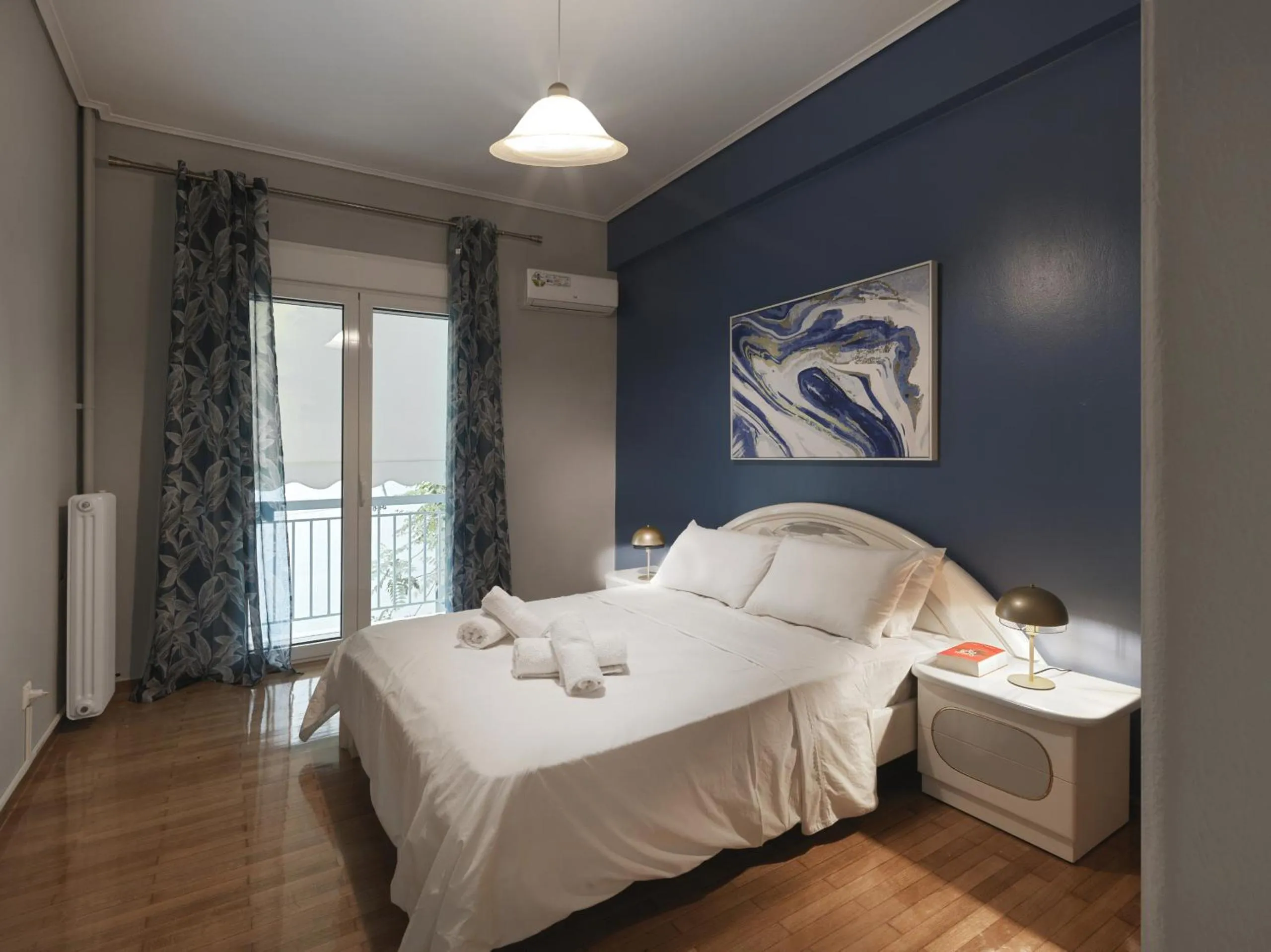 Comfortable apartment next to Museum and park
