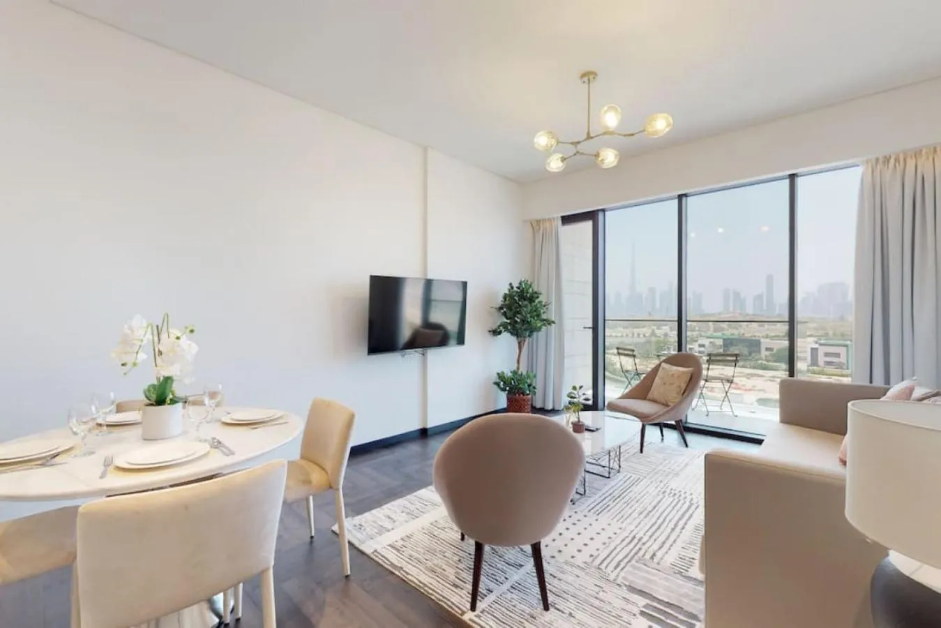Dining area in O Ten, Al Jaddaf - Smart One Bedroom