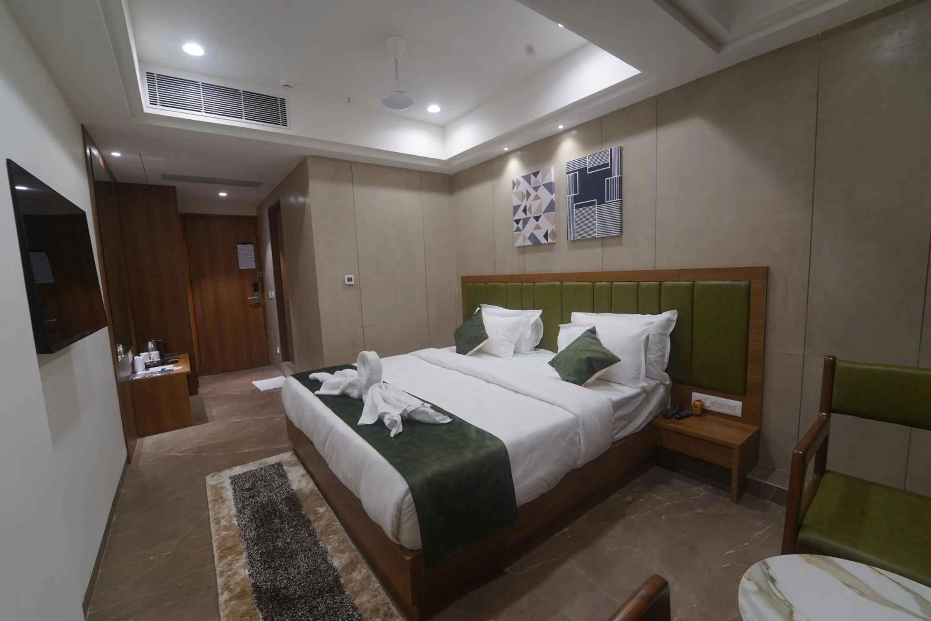 Bedroom, Bed in HOTEL STATURE INN