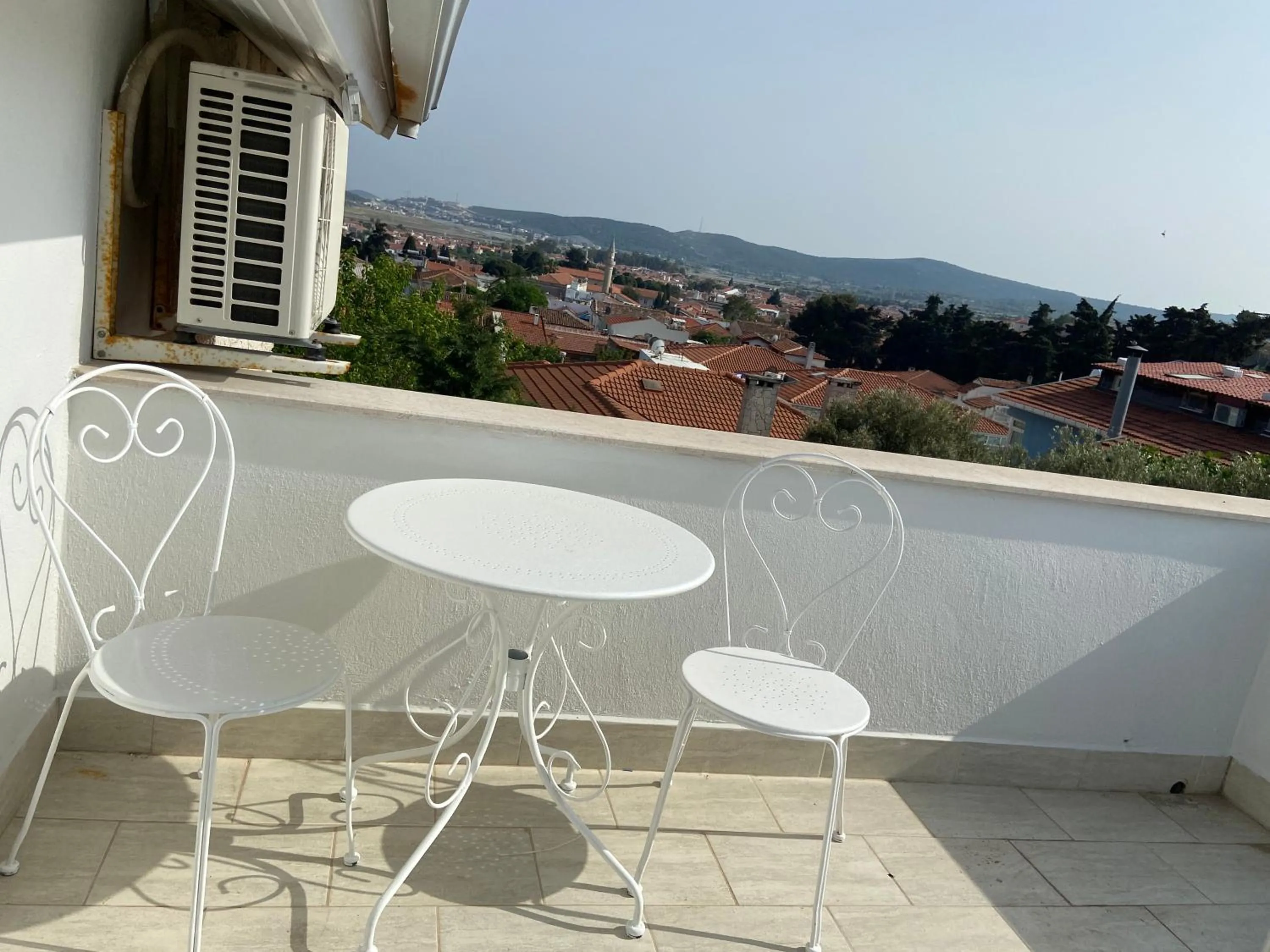 Alacati Moonbox Hotel