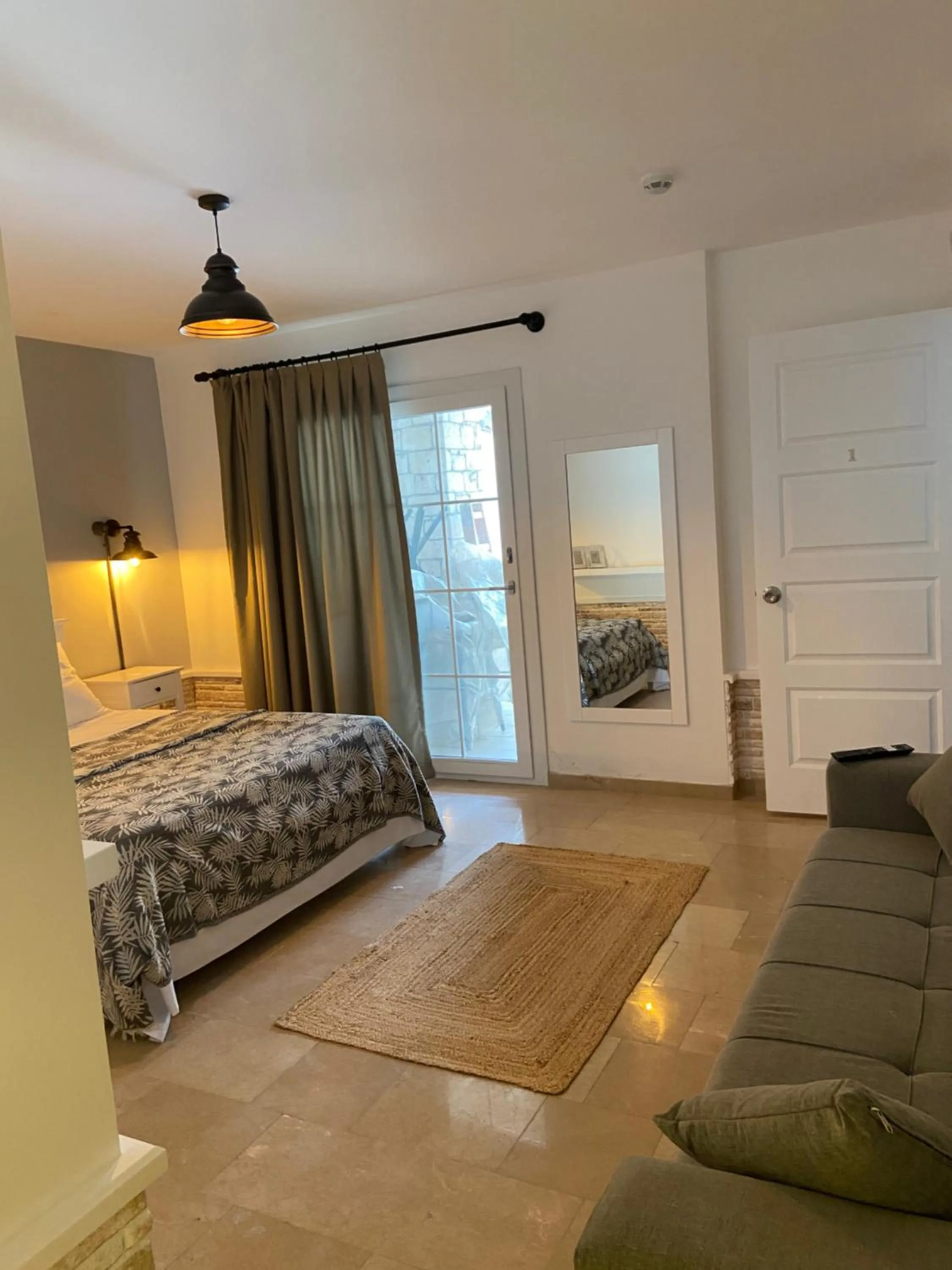 Alacati Moonbox Hotel