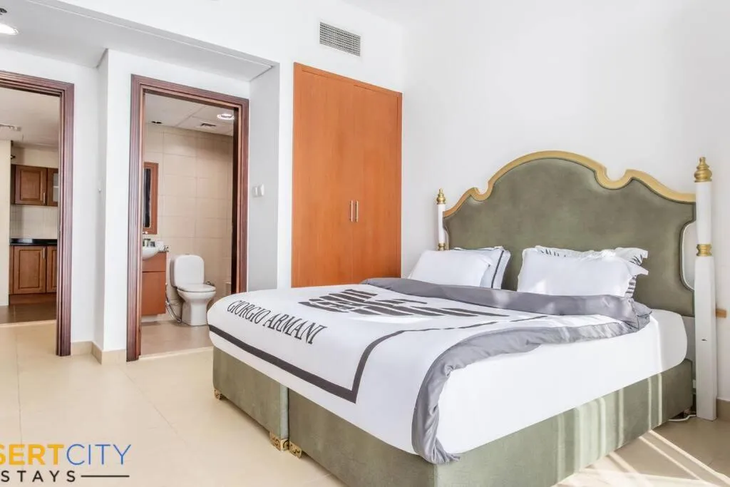 Fully Furnished 1 Bed in JLT, Hosted by Desert City Stays