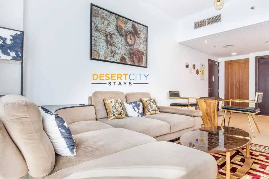 Fully Furnished 1 Bed in JLT, Hosted by Desert City Stays