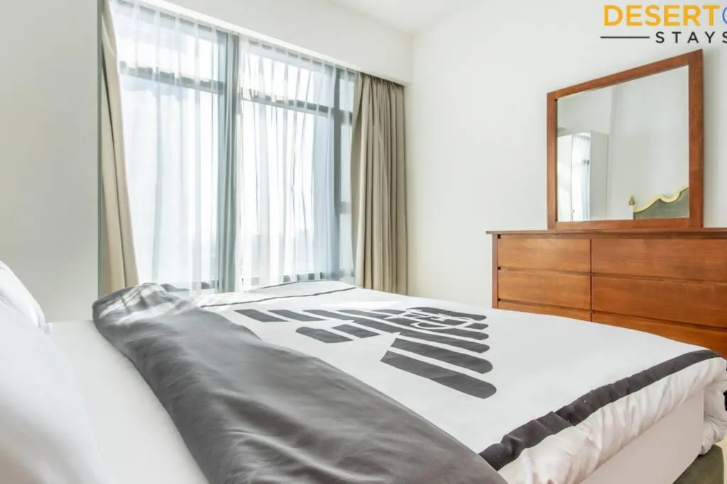 Fully Furnished 1 Bed in JLT, Hosted by Desert City Stays