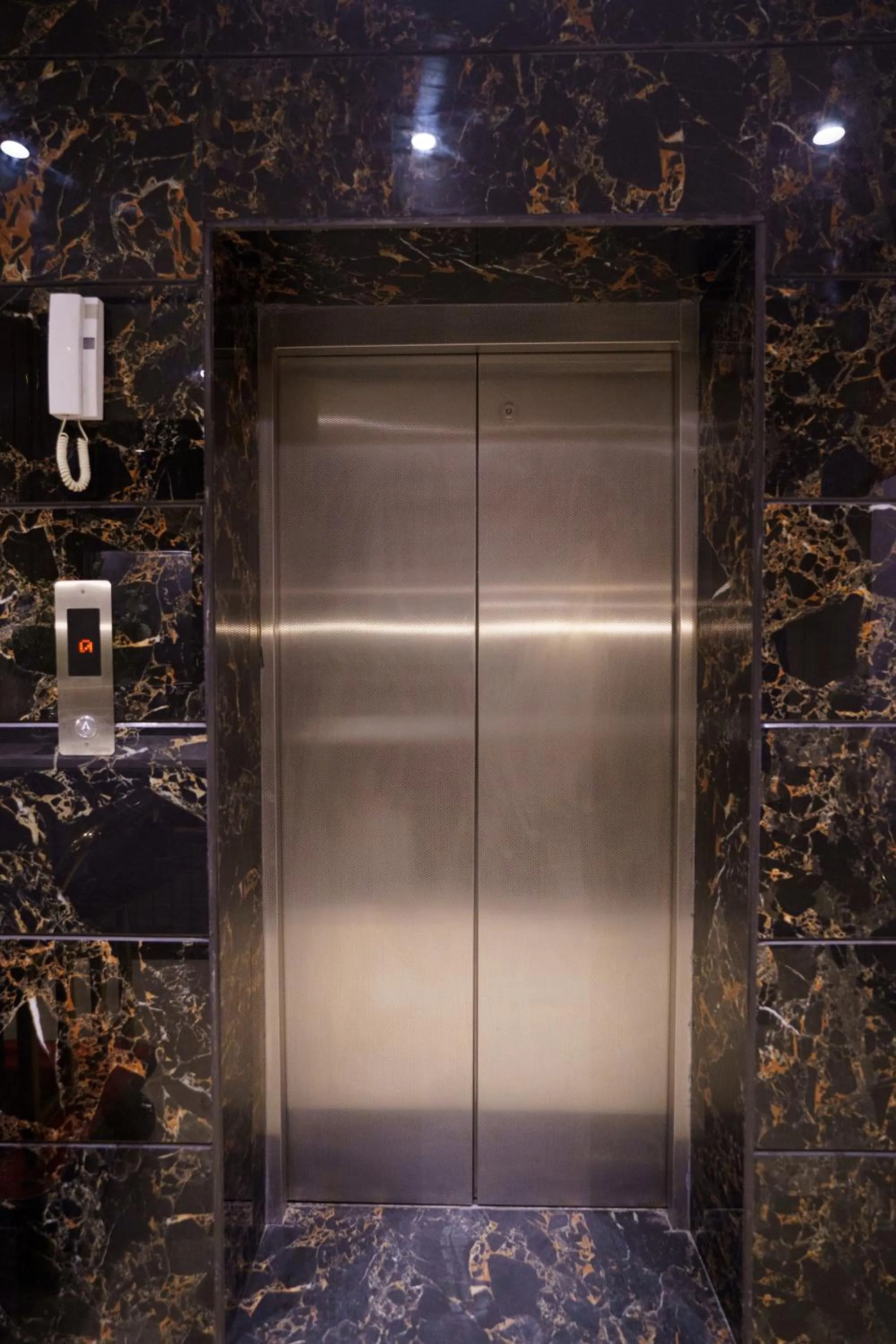 elevator in The Eliot Hotel & Banquet