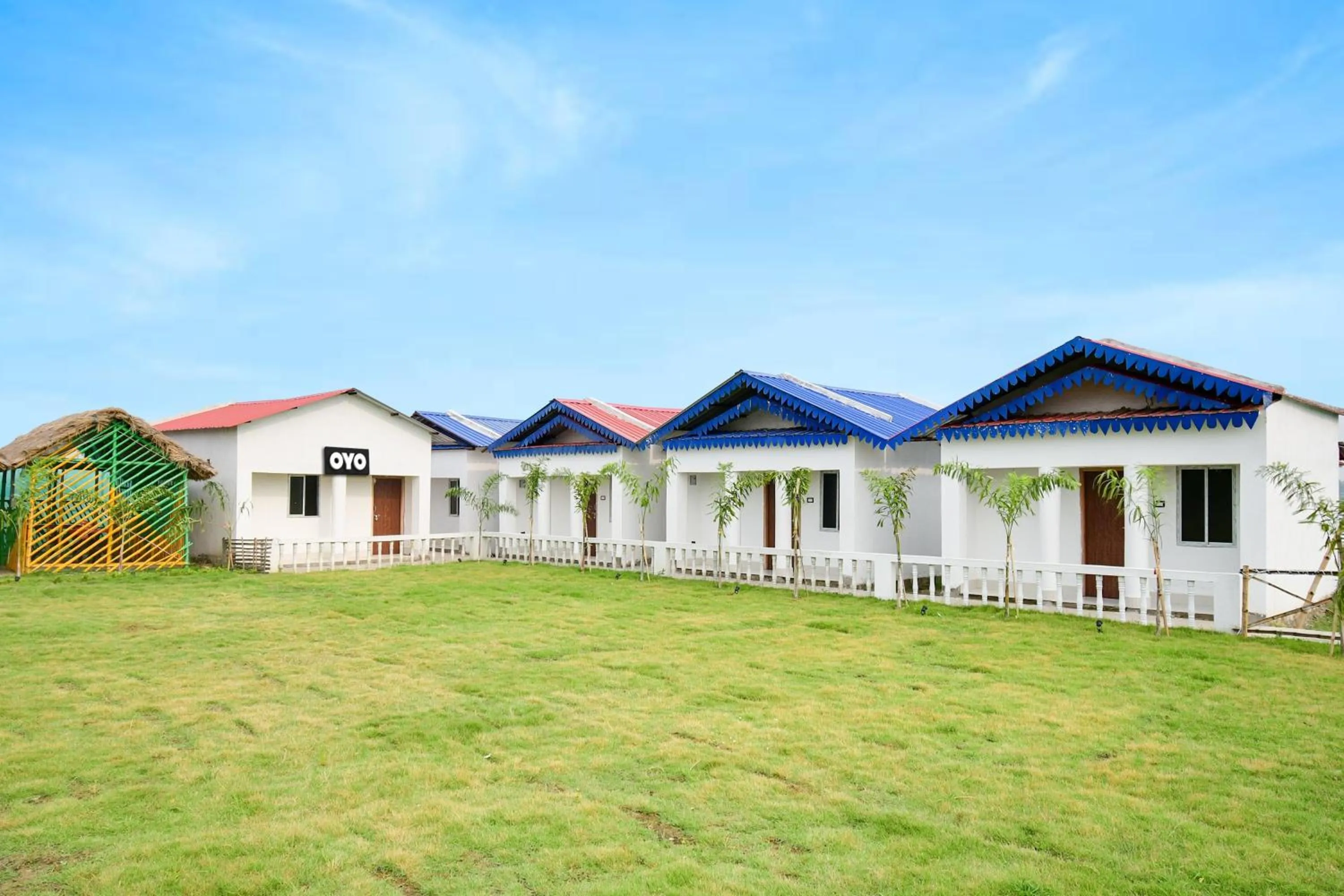 Facade/entrance in Hotel O Mango Leaf Hotel & Restaurant