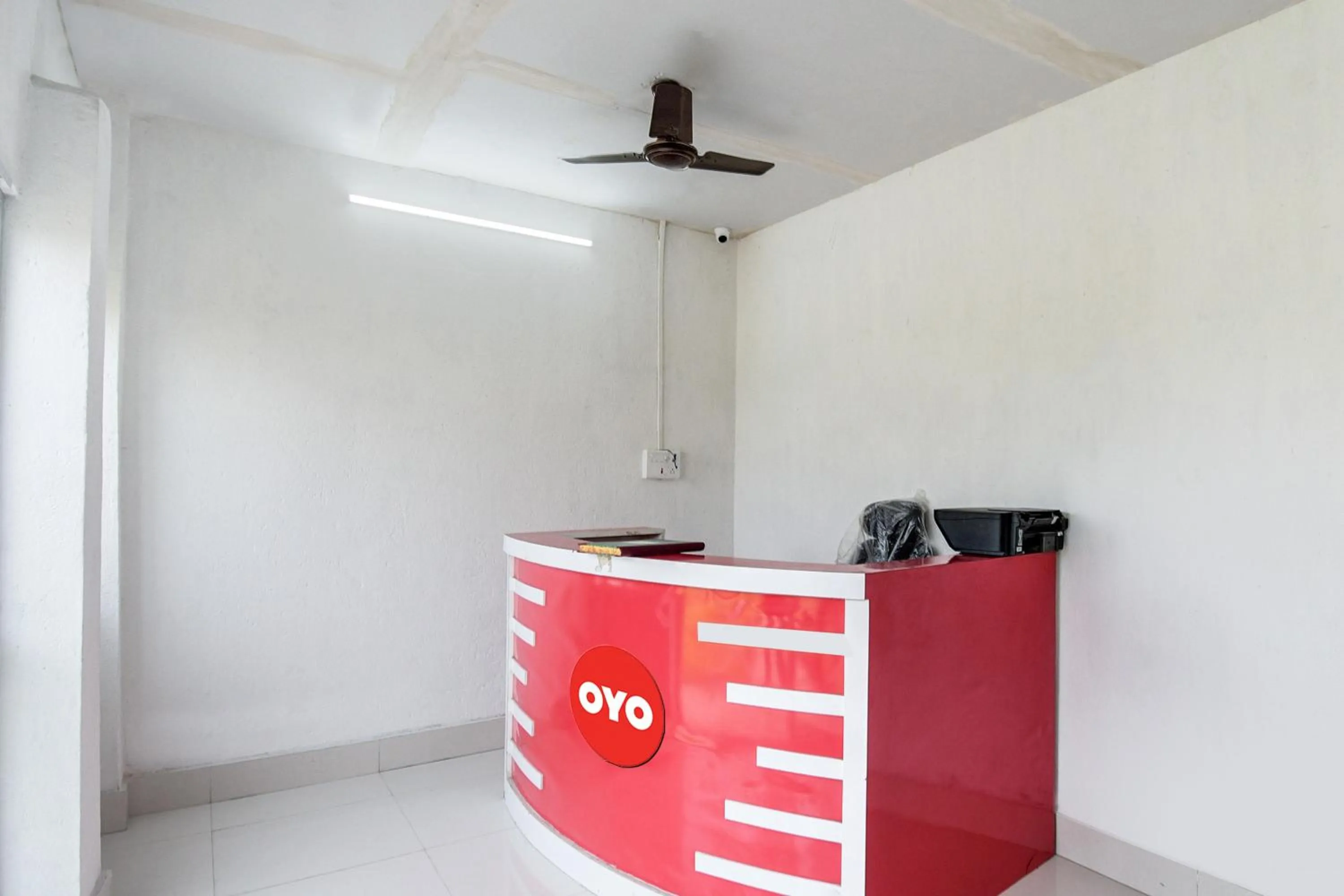 Lobby or reception in Hotel O Mango Leaf Hotel & Restaurant