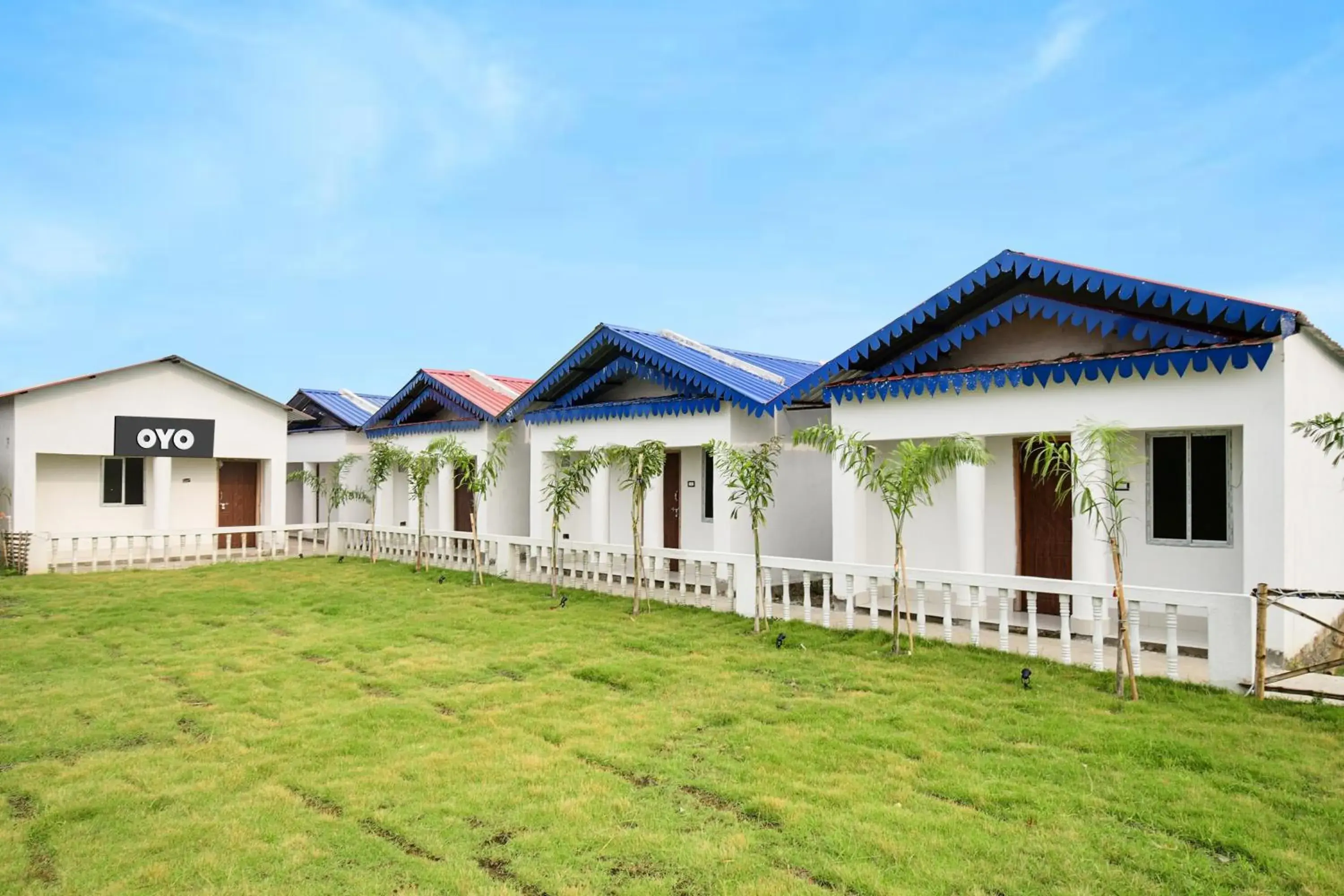 Facade/entrance in Hotel O Mango Leaf Hotel & Restaurant Facade/entrance in Hotel O Mango Leaf Hotel & Restaurant