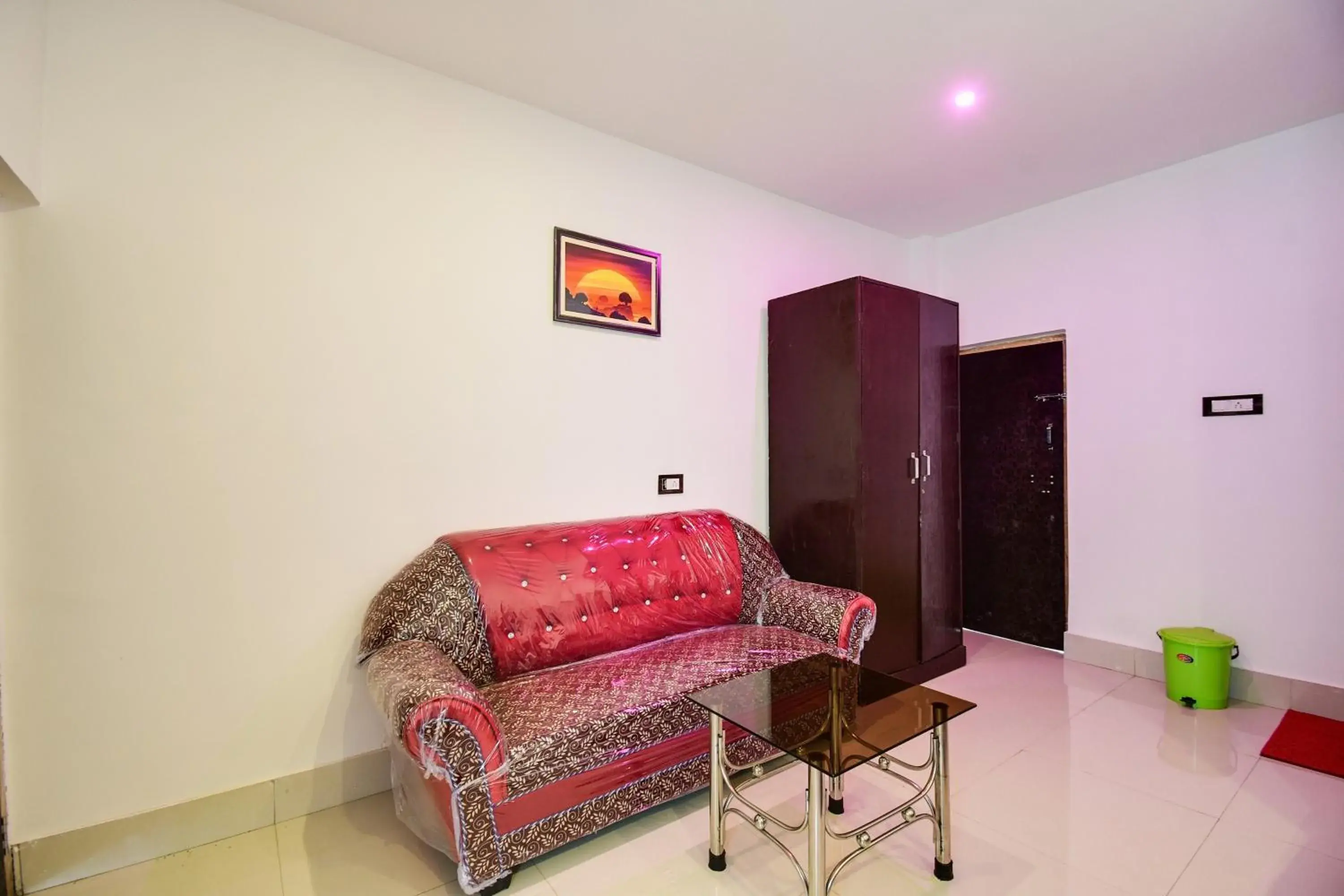 Facade/entrance in Hotel O Mango Leaf Hotel & Restaurant Facade/entrance in Hotel O Mango Leaf Hotel & Restaurant