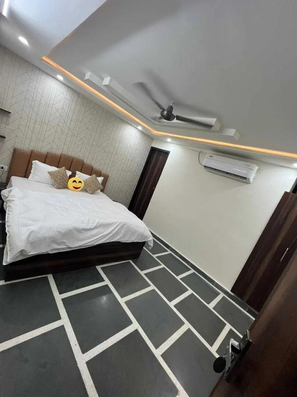 Bedroom, Bed in Hotel O Yaduvanshi