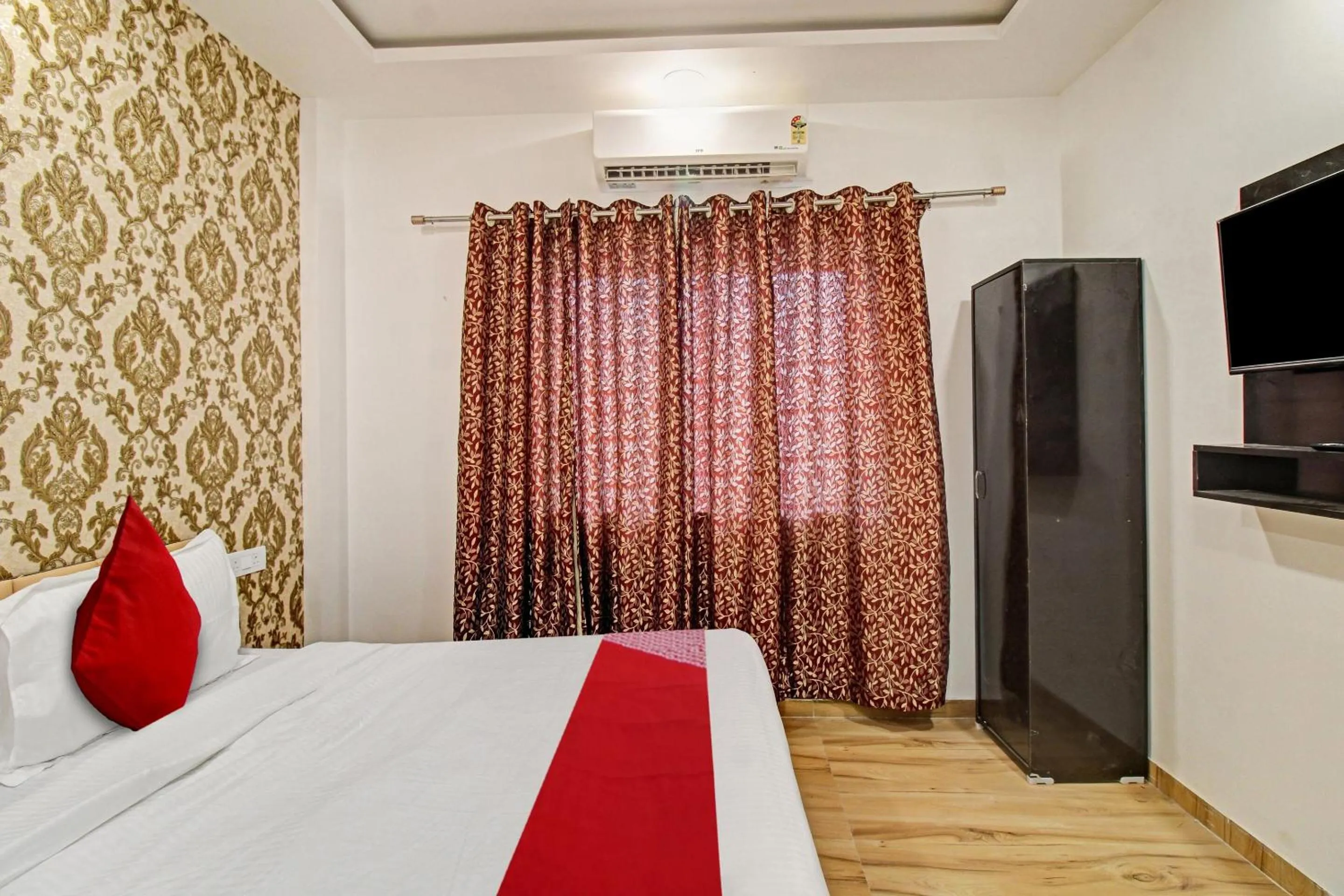 Bedroom in Hotel O The Paramount Hotel