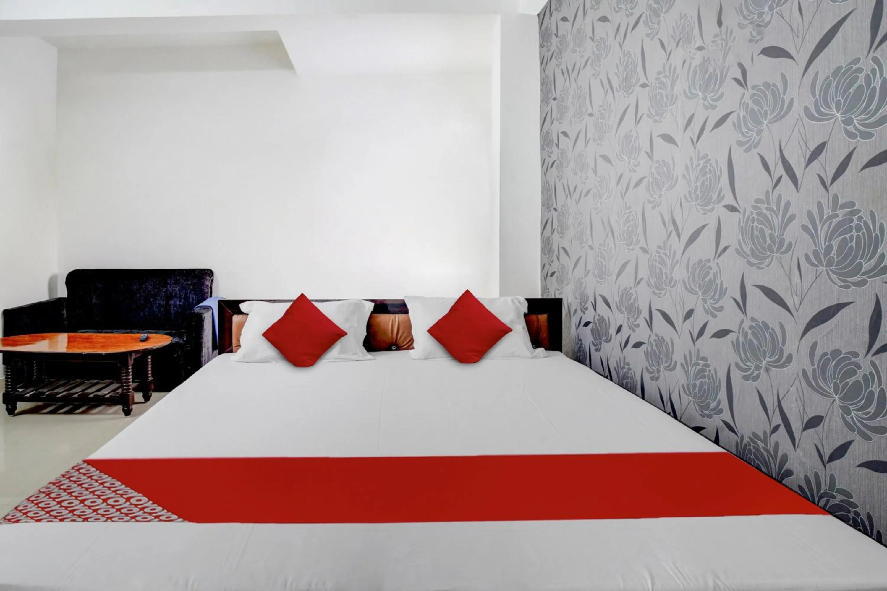 Bedroom, Bed in Hotel O Youth Hotel & Banquet Hall