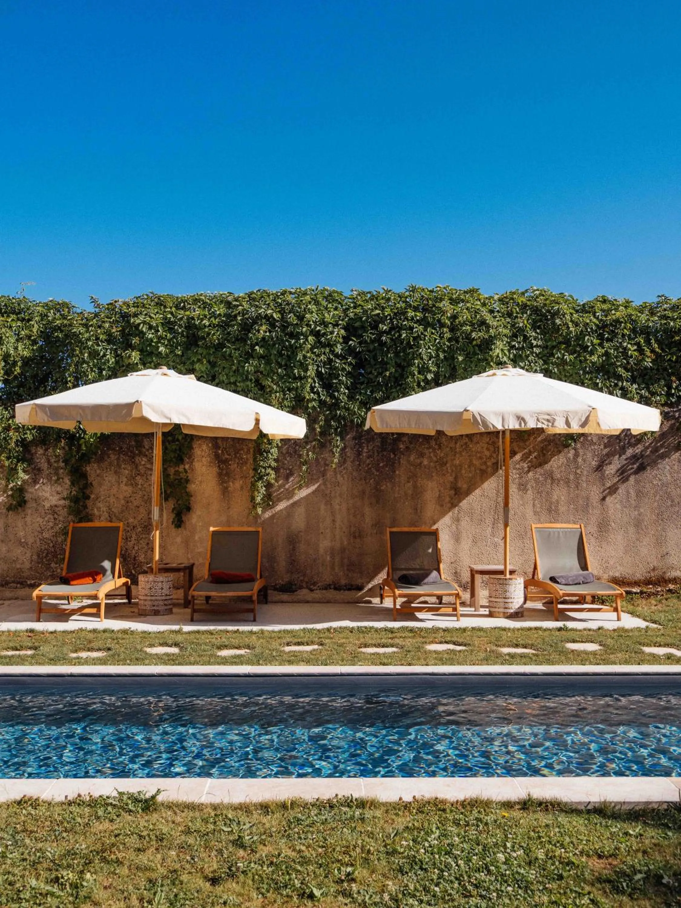 Swimming pool in Château de la Huberdière