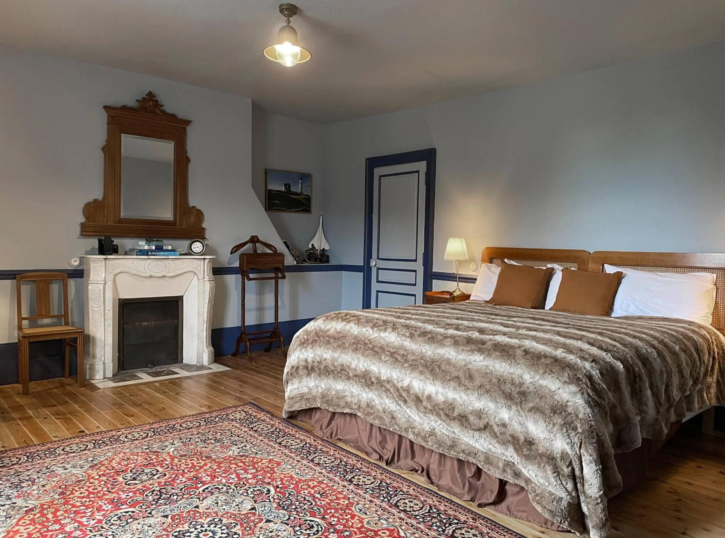 Winter, Bed in Château de la Huberdière