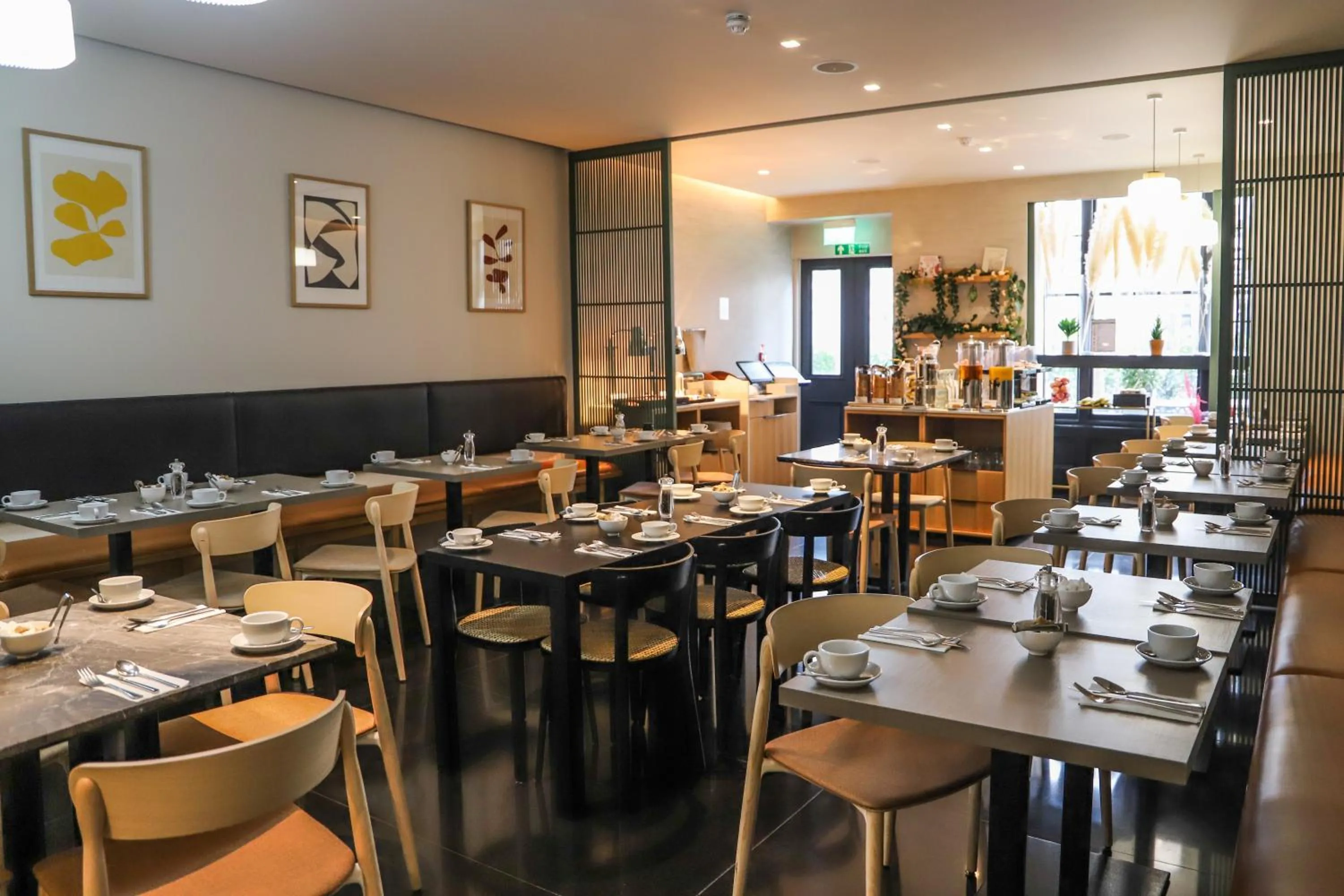 Breakfast in La Suite West - Hyde Park