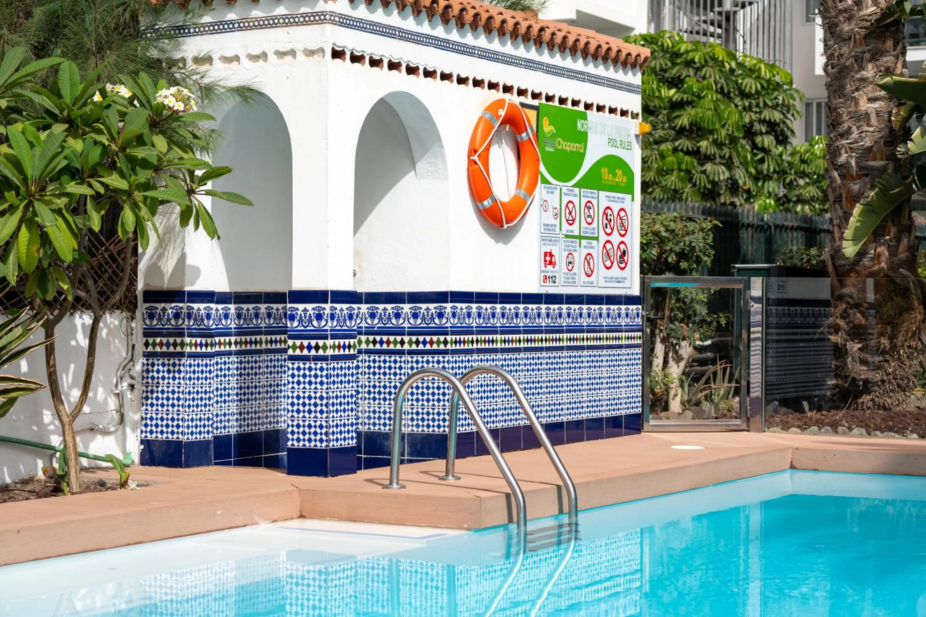 Swimming pool in Alsol El Chaparral